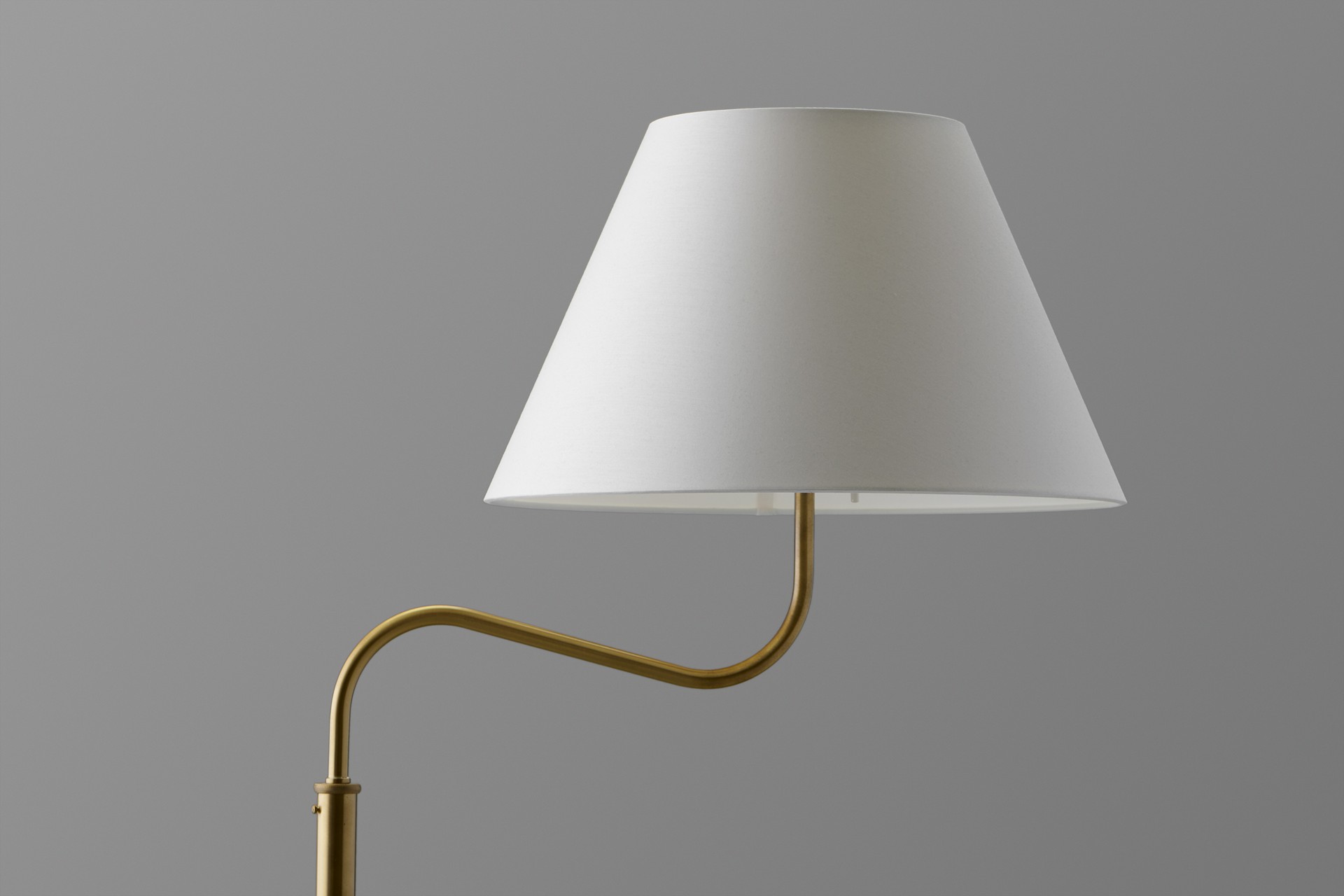 'Small Camel' Adjustable Floor Lamp, Model no. 2568/1 image 2