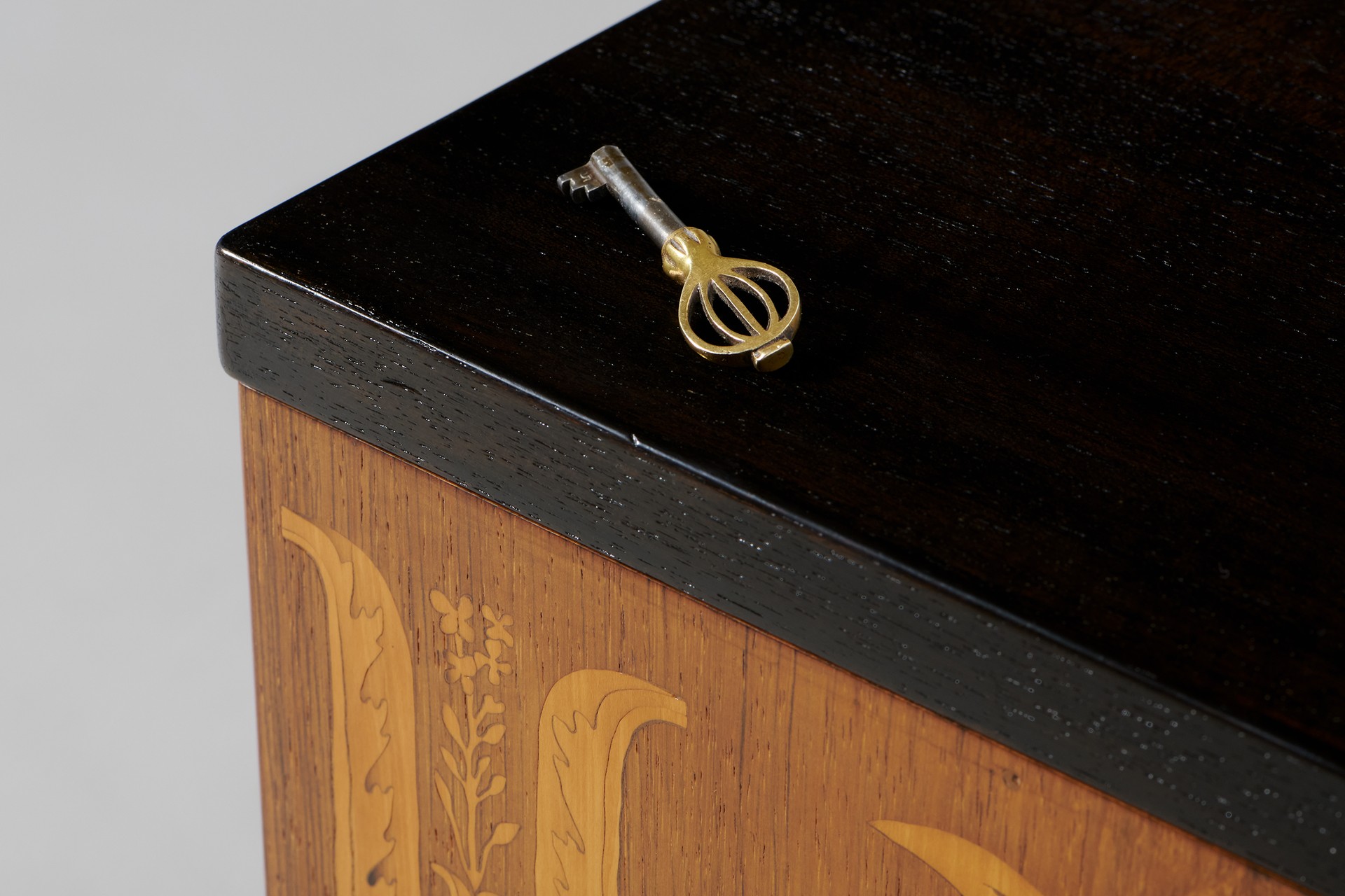 Chest of Drawers image 6