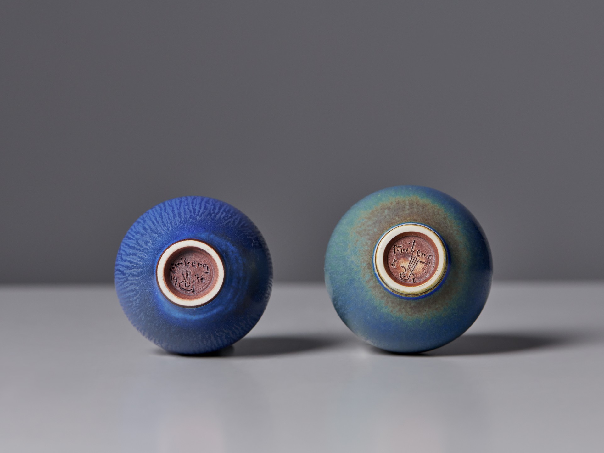 Pair of Vases image 4