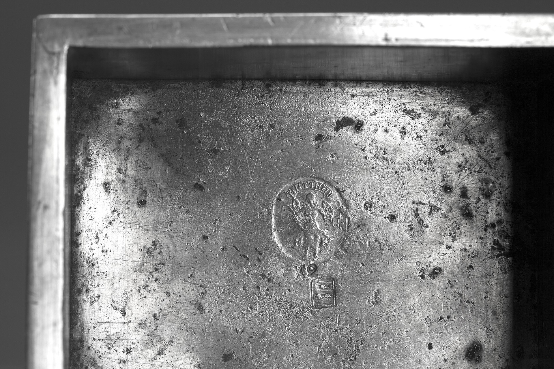 Set of Five Planters image 3