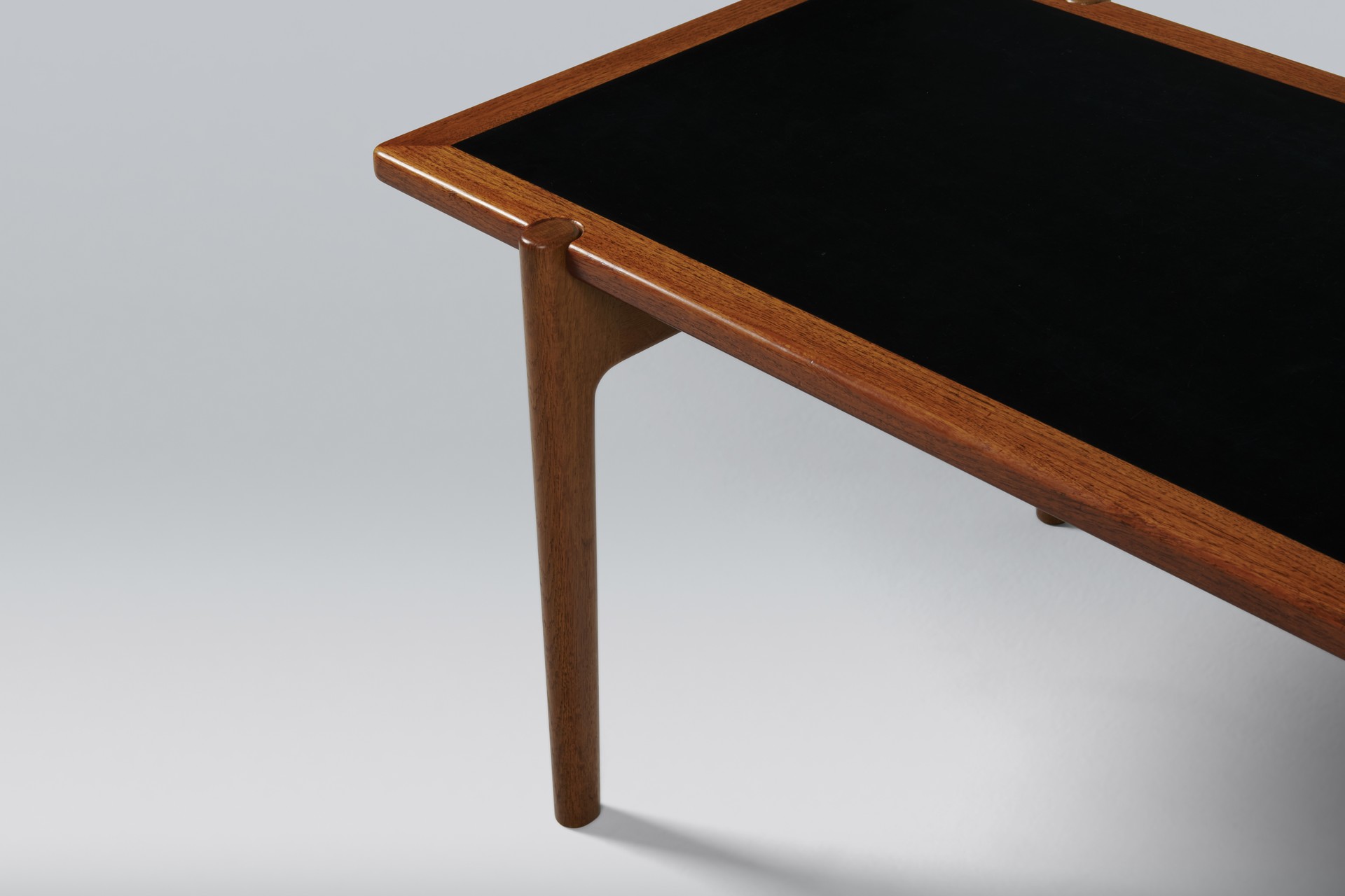 Reversible Coffee Table image 9