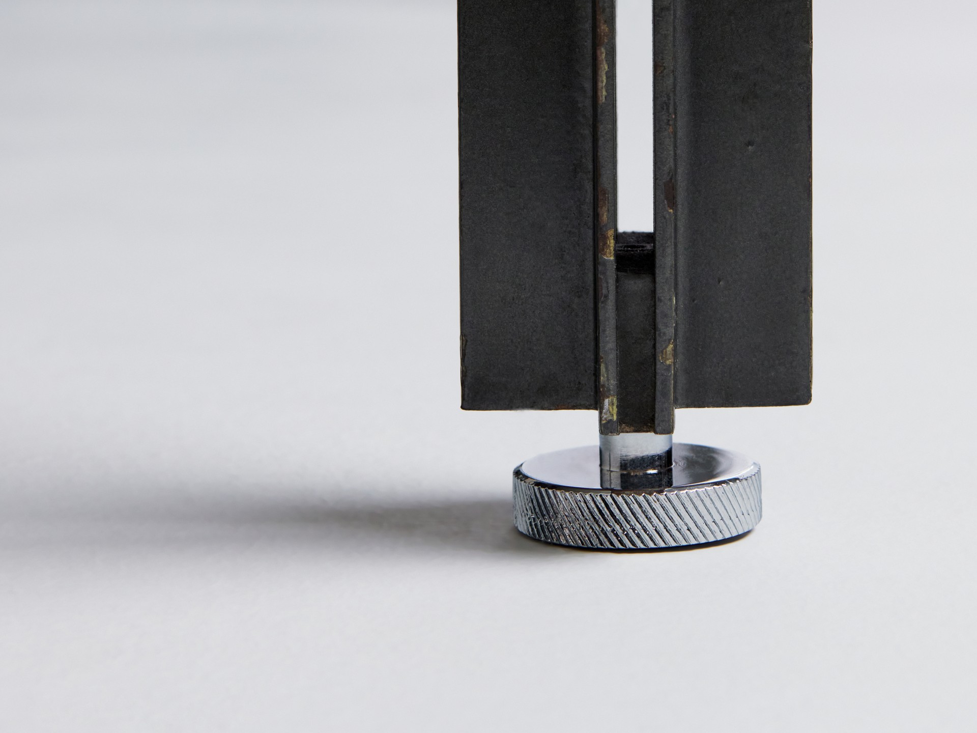 'Fasce Cromate' Table image 9