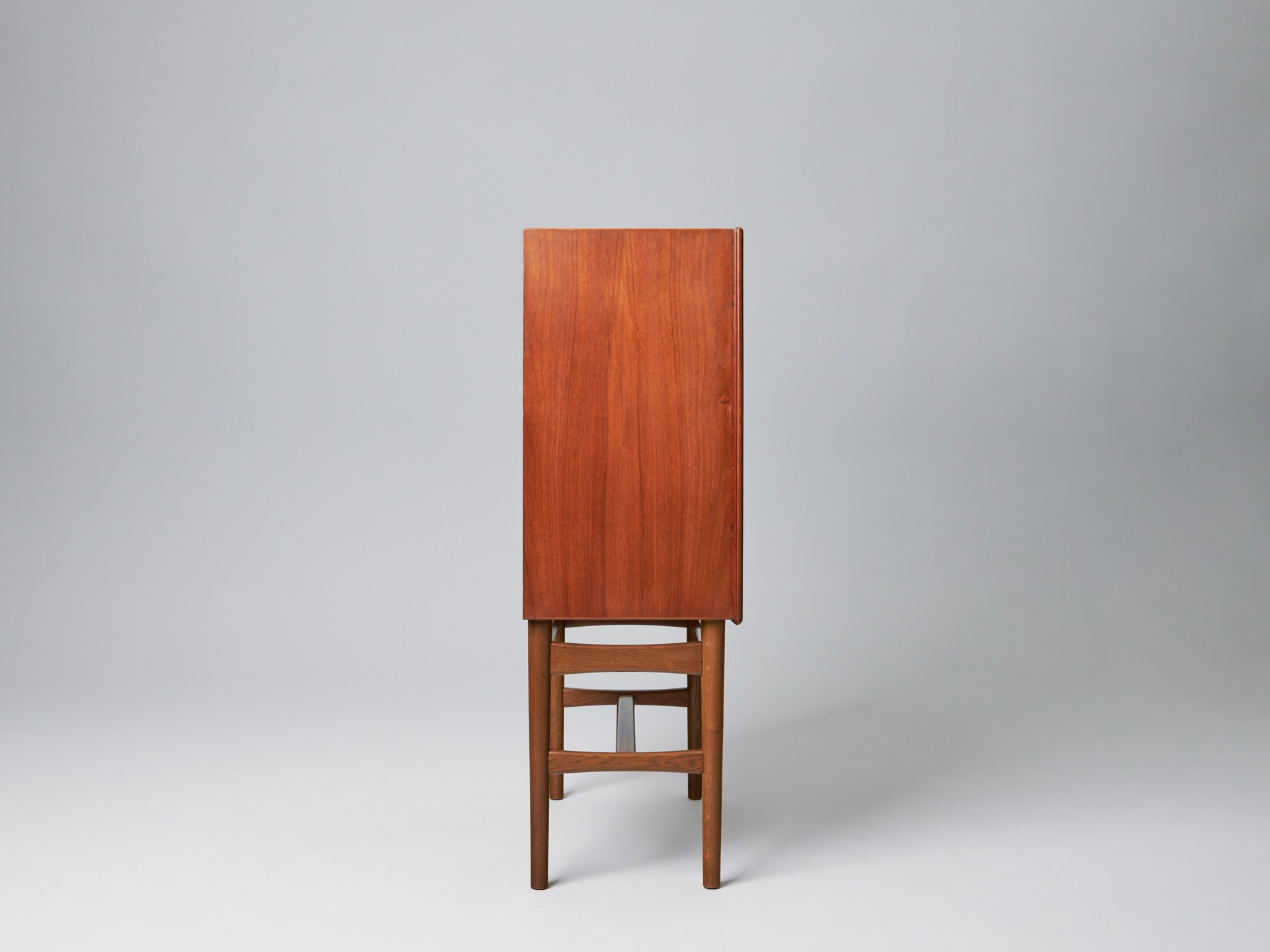 Bar Cabinet image 4