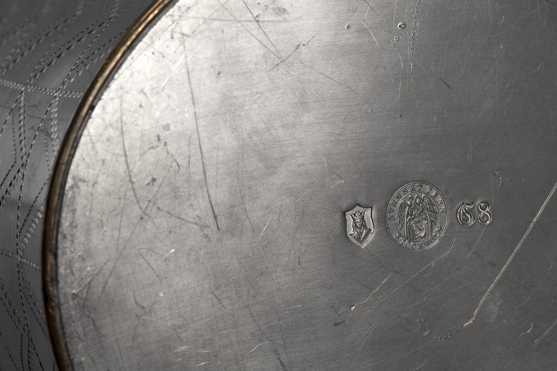 Pewter Jar With Lid image 7