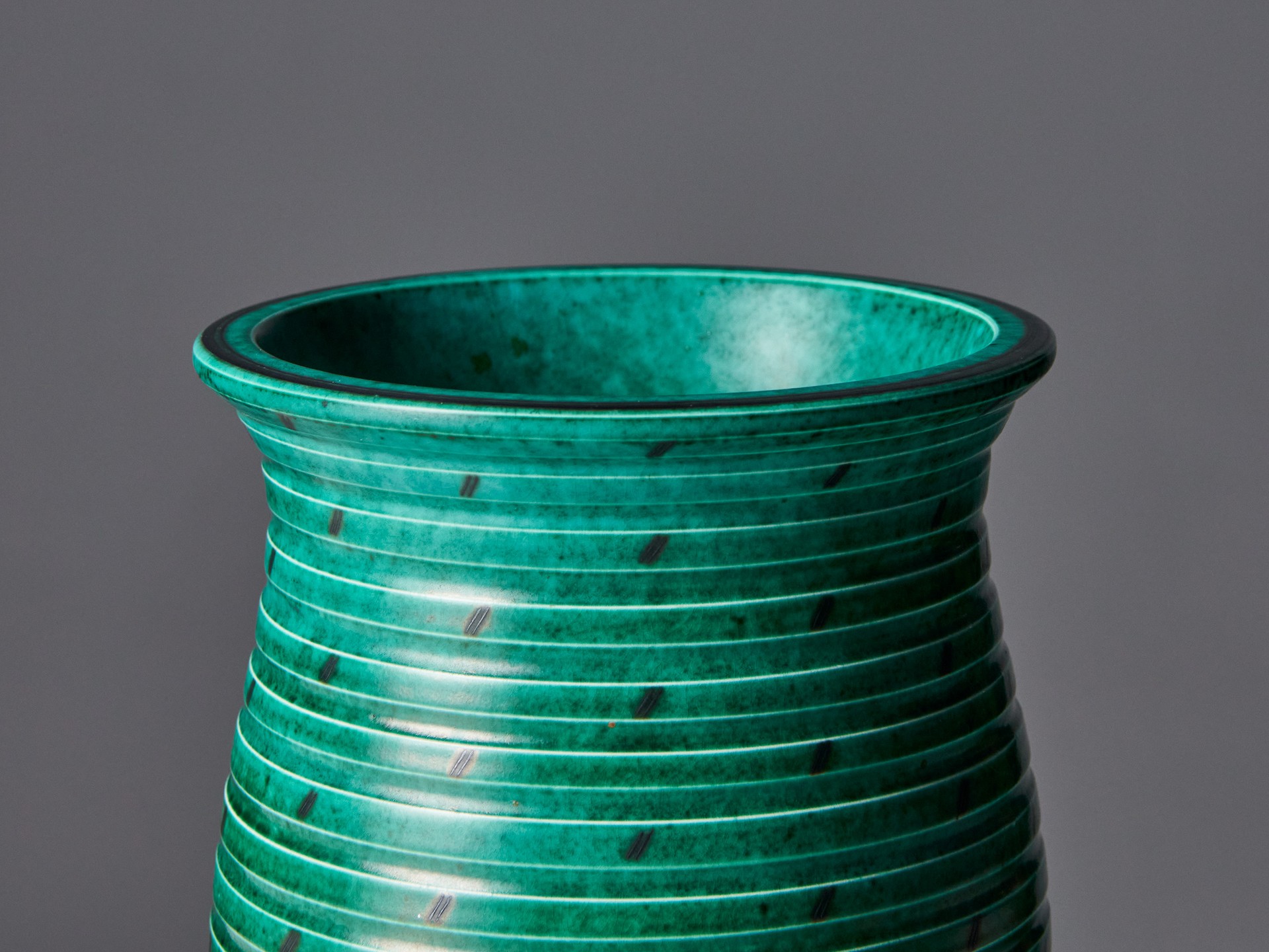 'Argenta' Vase image 3