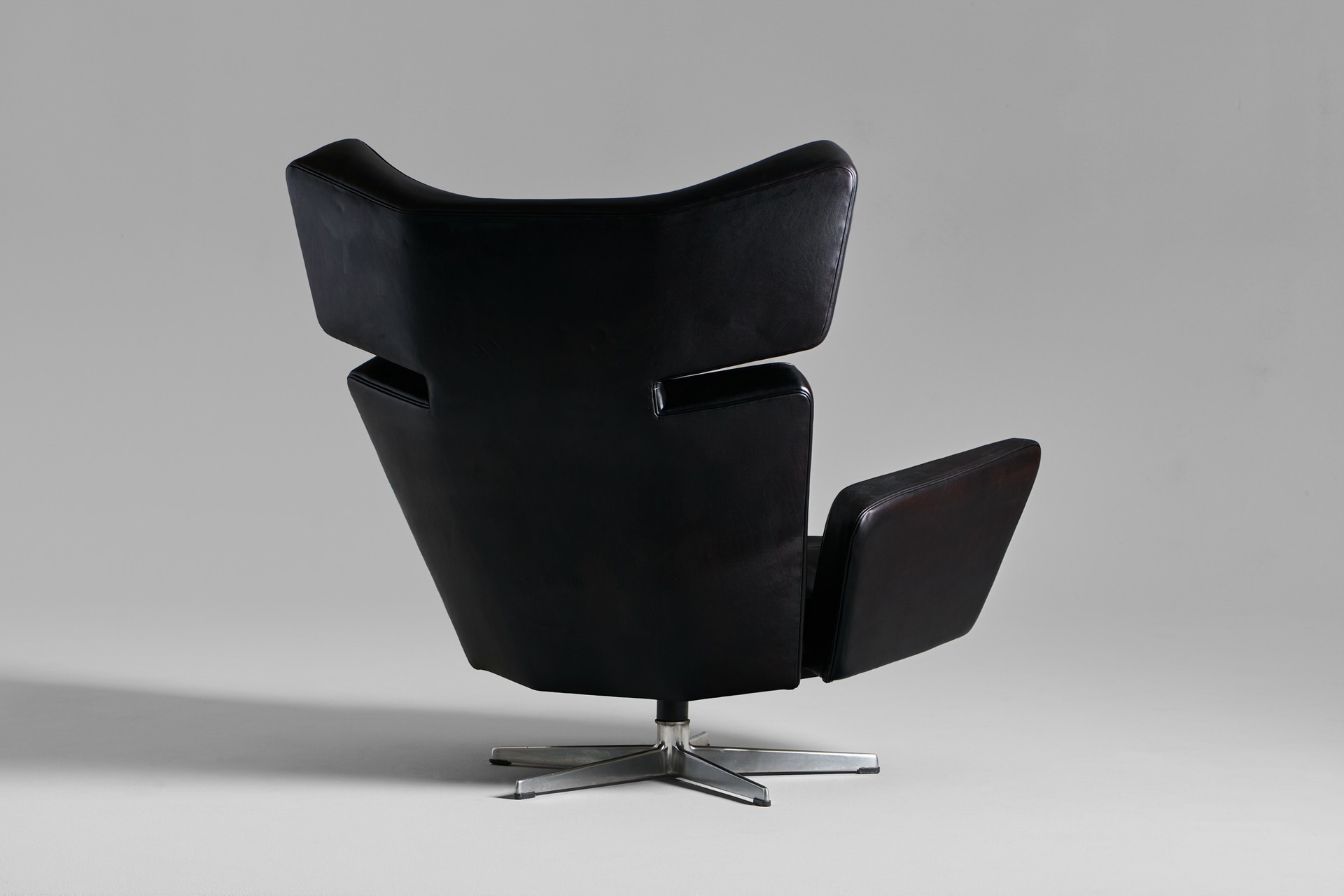 'Ox' Chair image 3