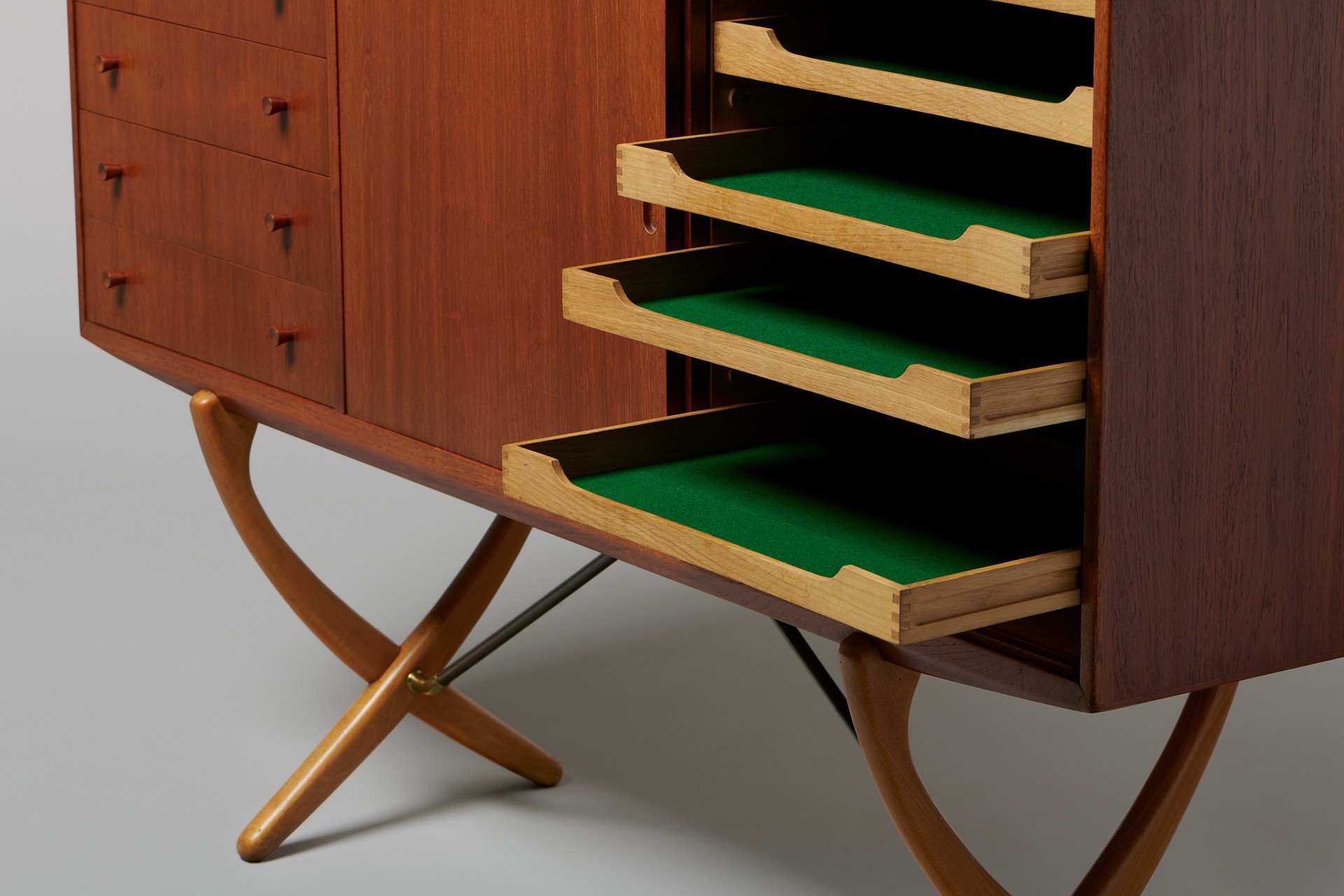 Cabinet image 5