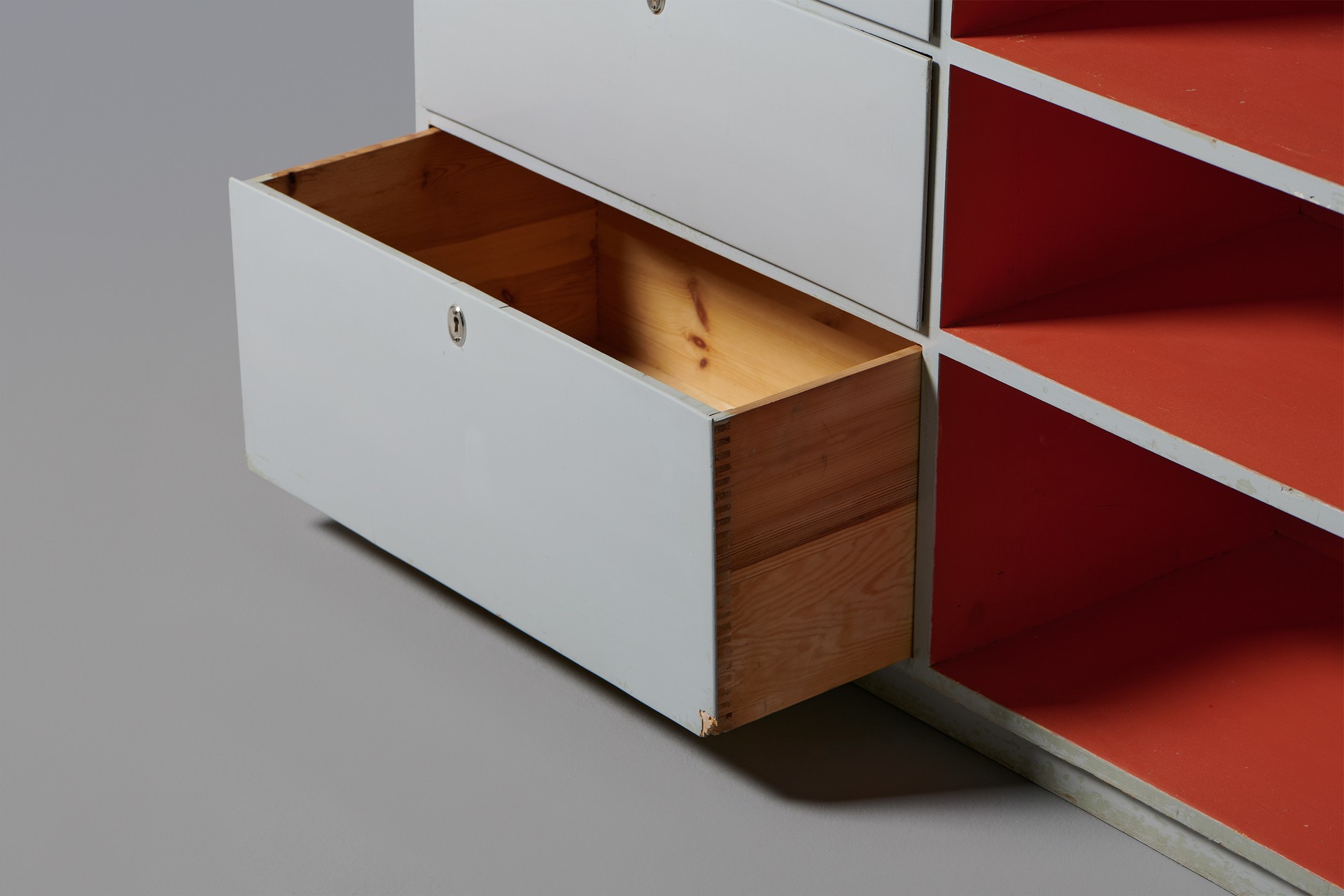 Sideboard image 2