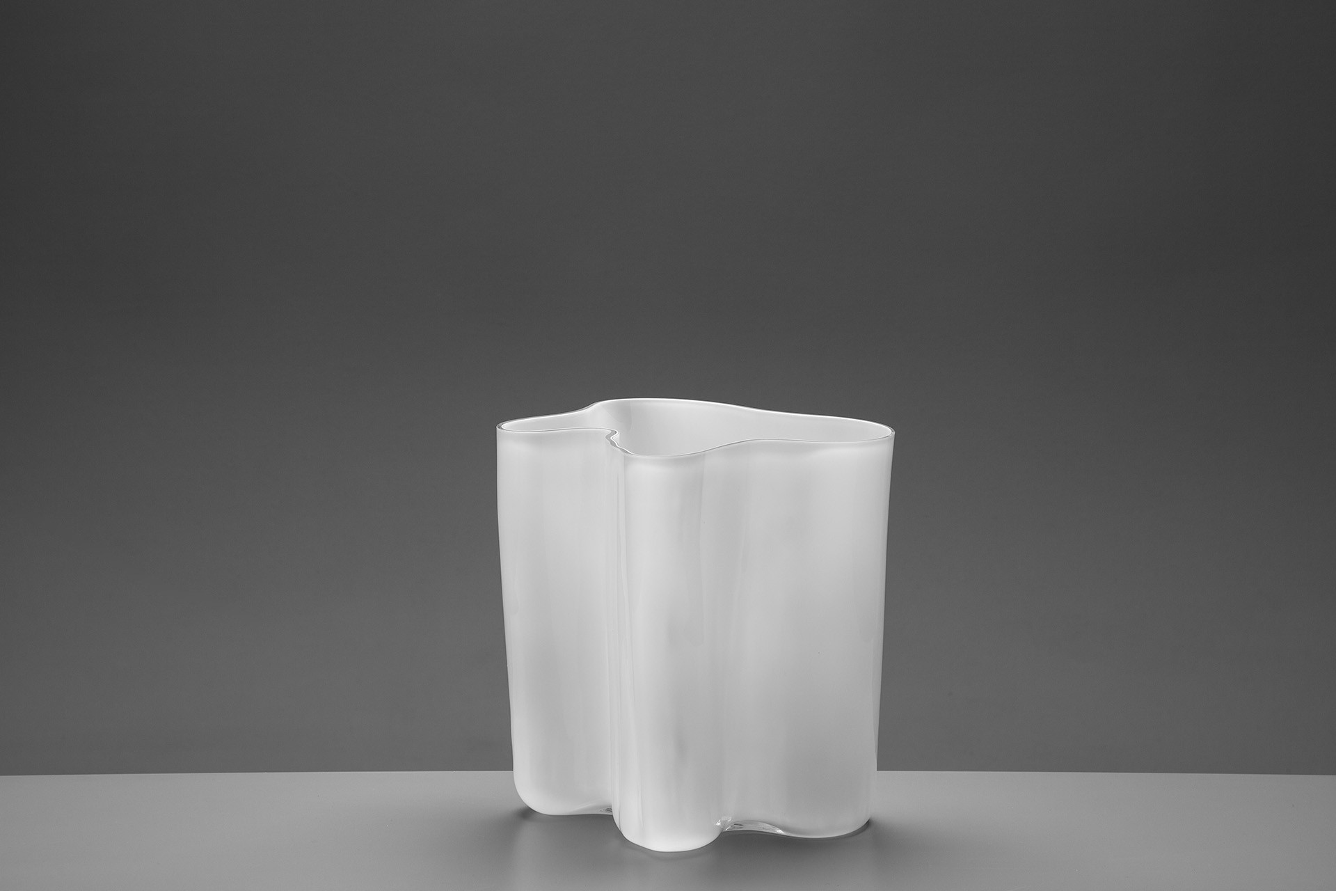 Large 'Savoy' Vase