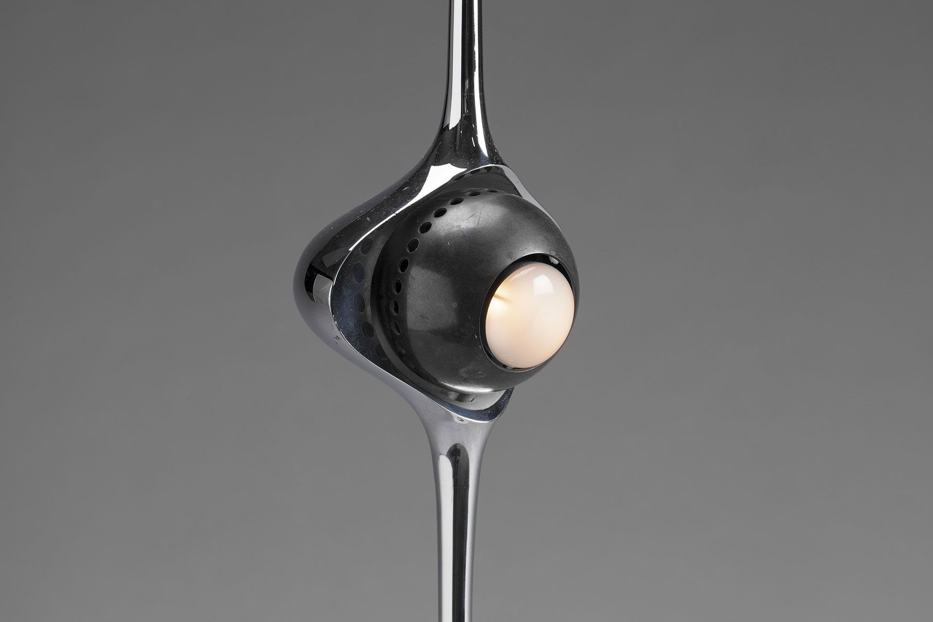 Cobra Lamp image 2