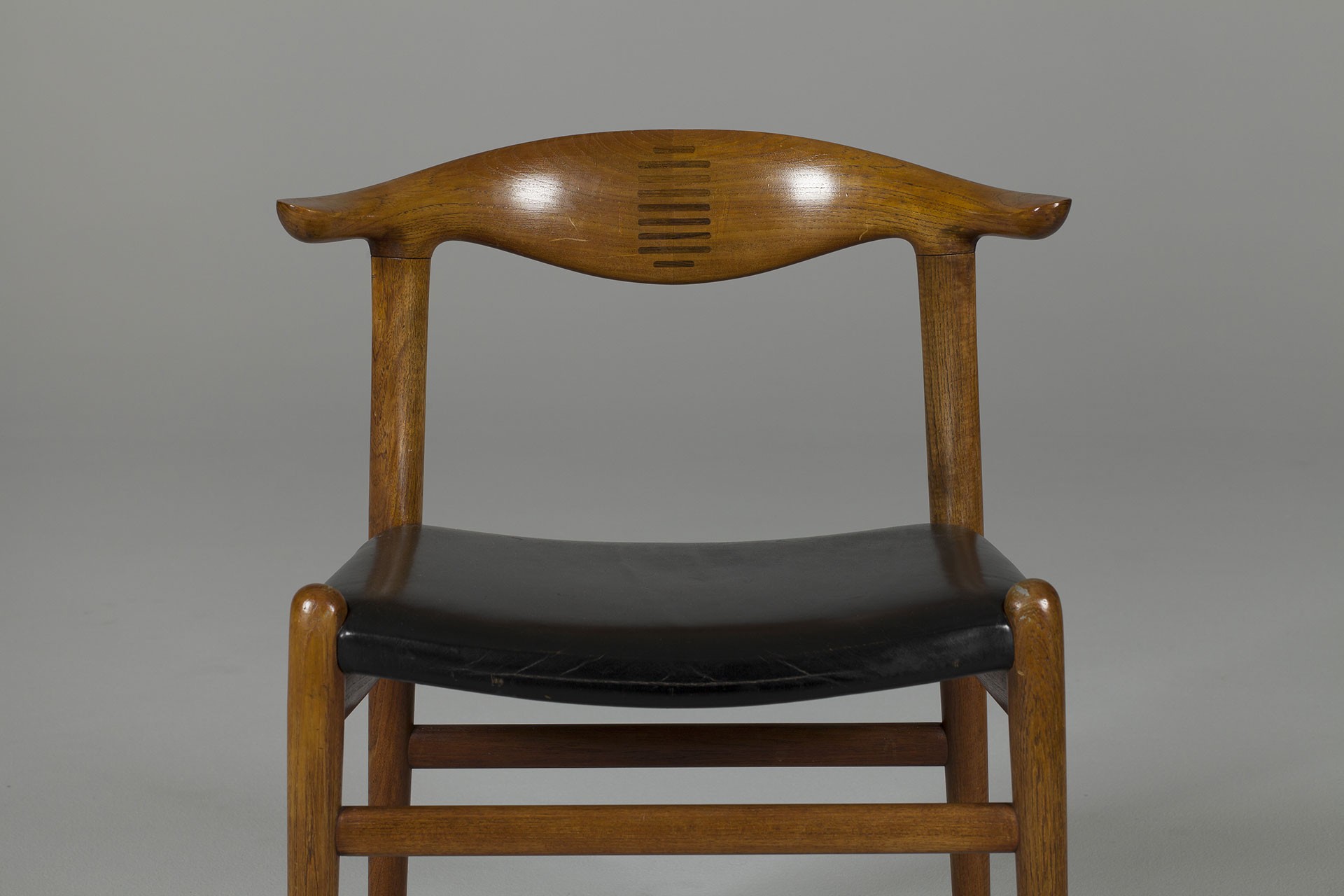 "Cowhorn" Chair image 2