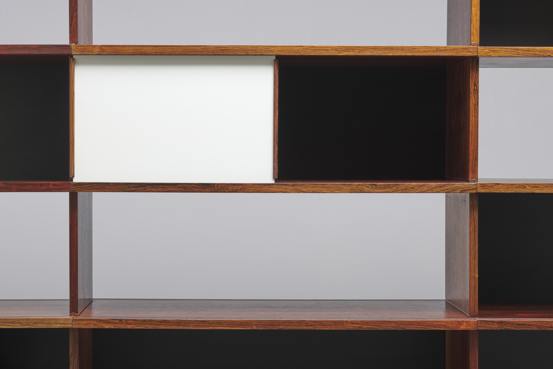 Modular 'Cantù' Bookshelf image 5
