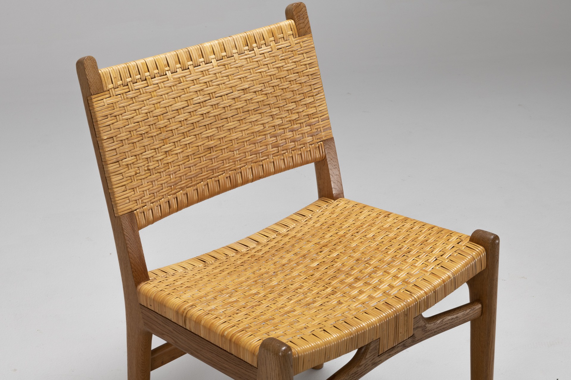 Set of Twelve Dining Chairs, Model No. CH 31 image 5