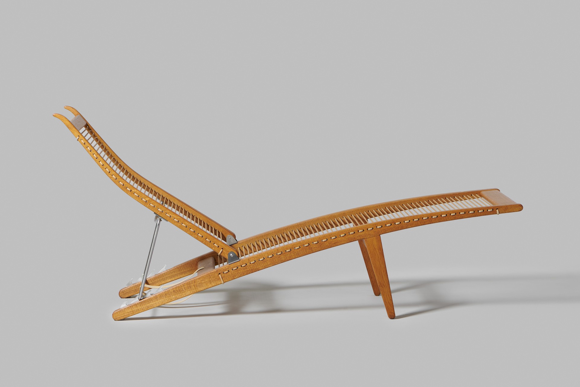 Lounge Chair JH 524 image 3