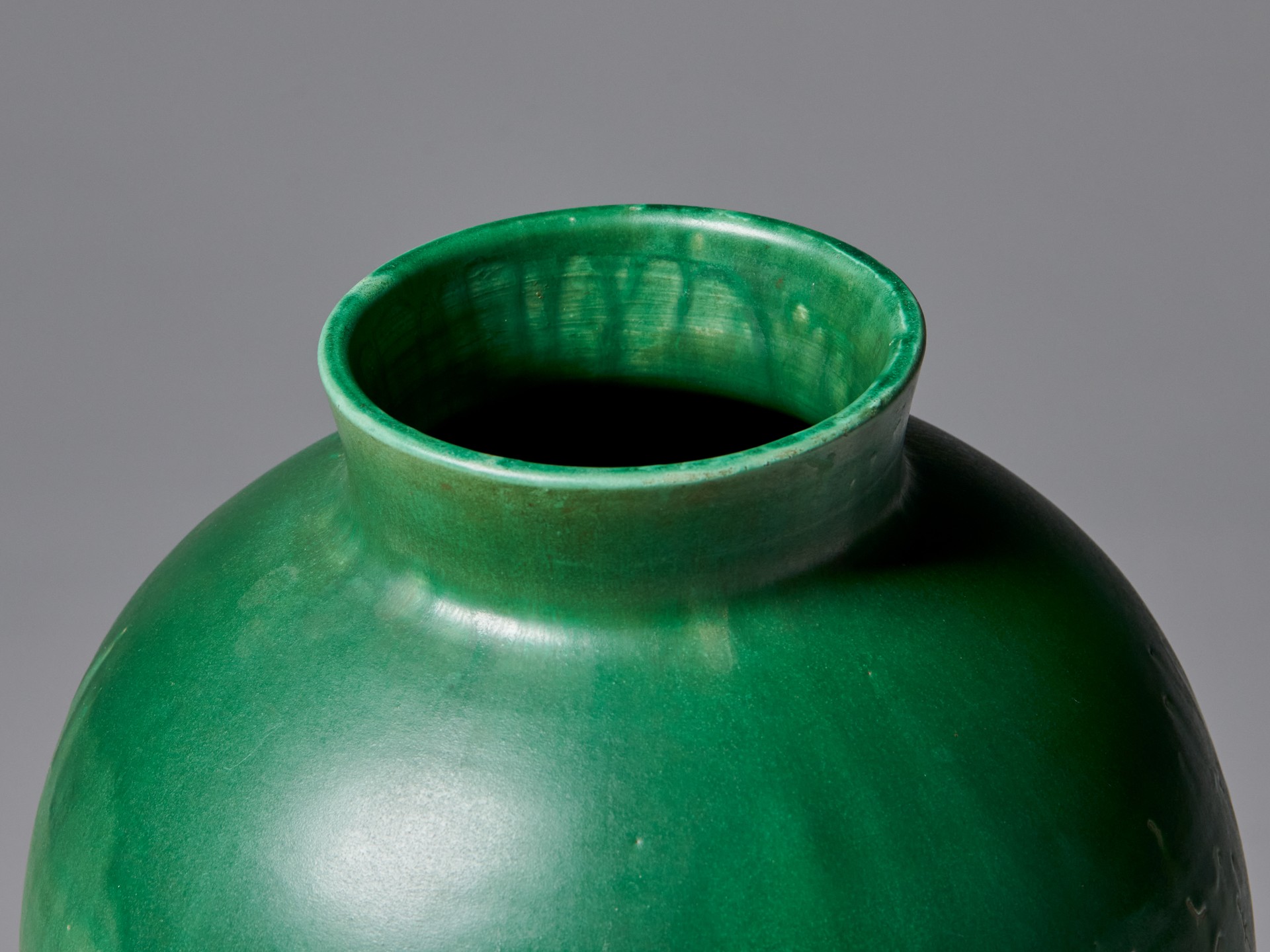 Vase image 4