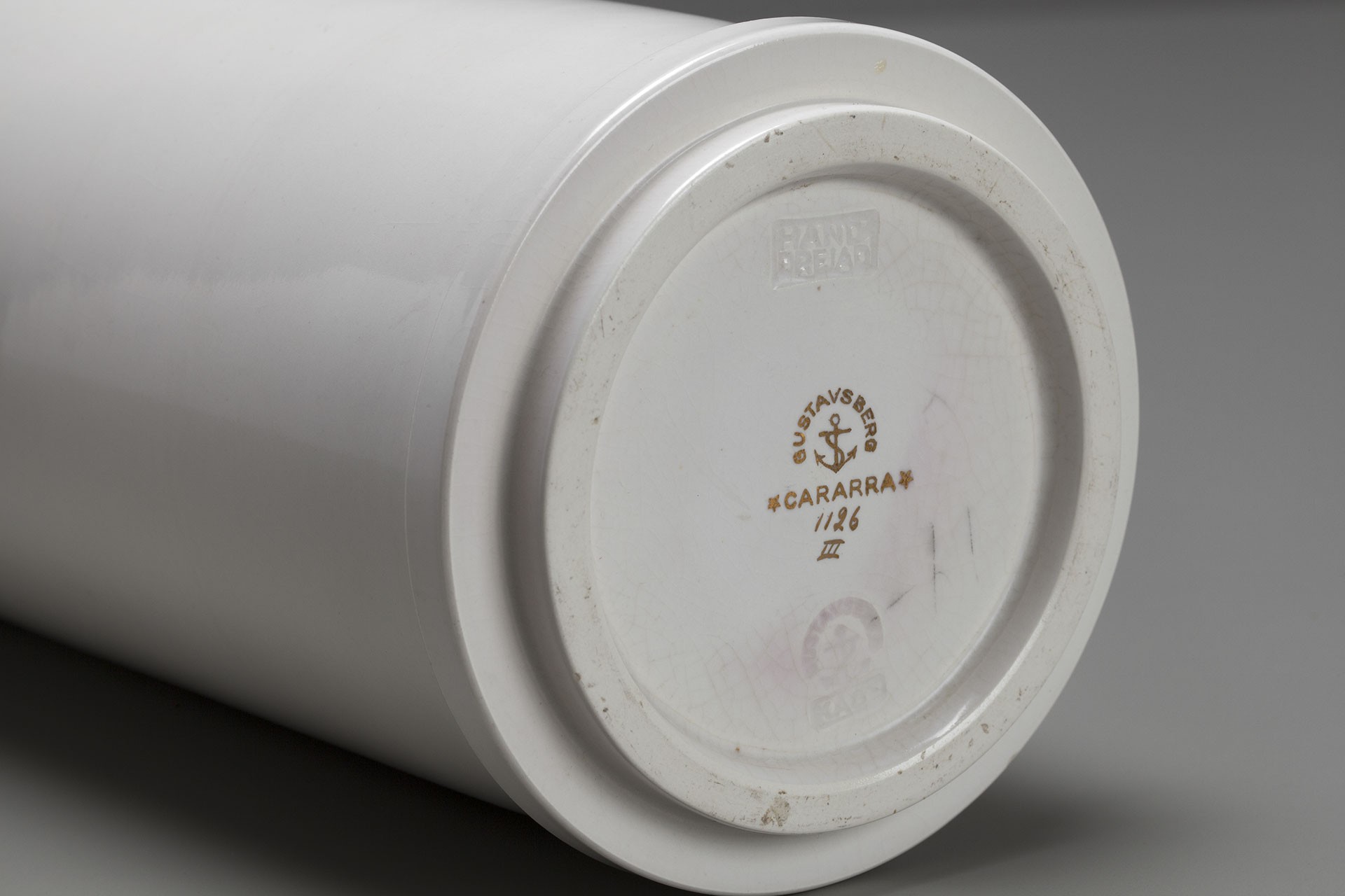 'Carrara' Vase image 2