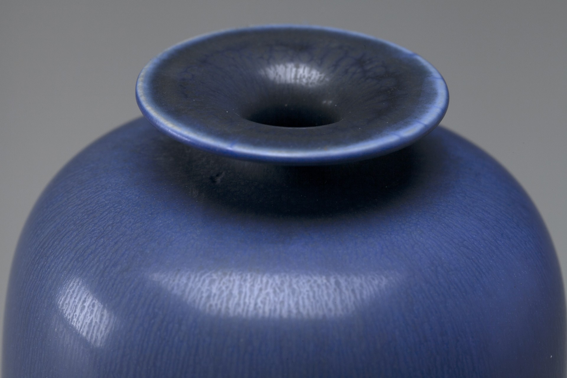 Vase image 4