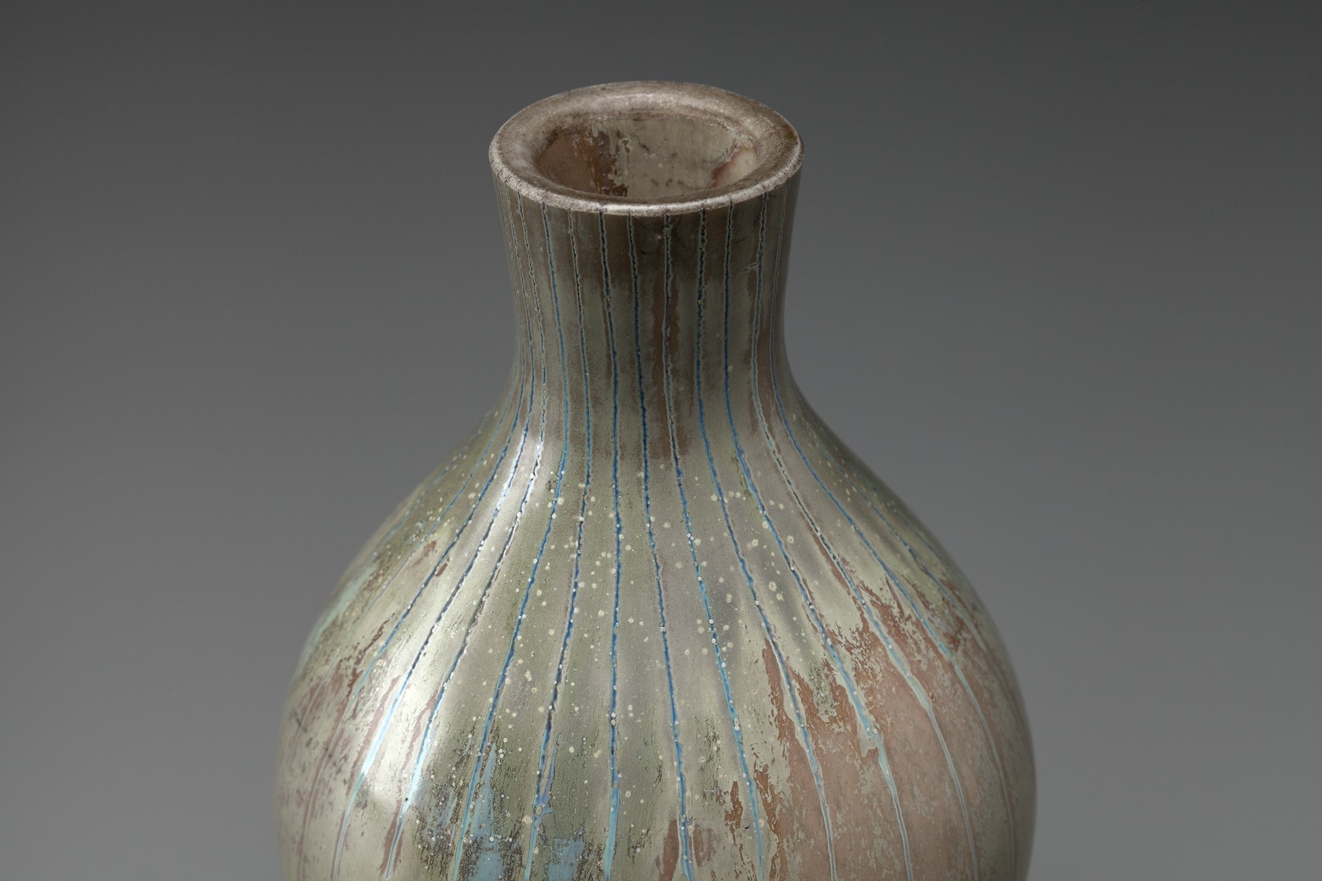 Vase image 3