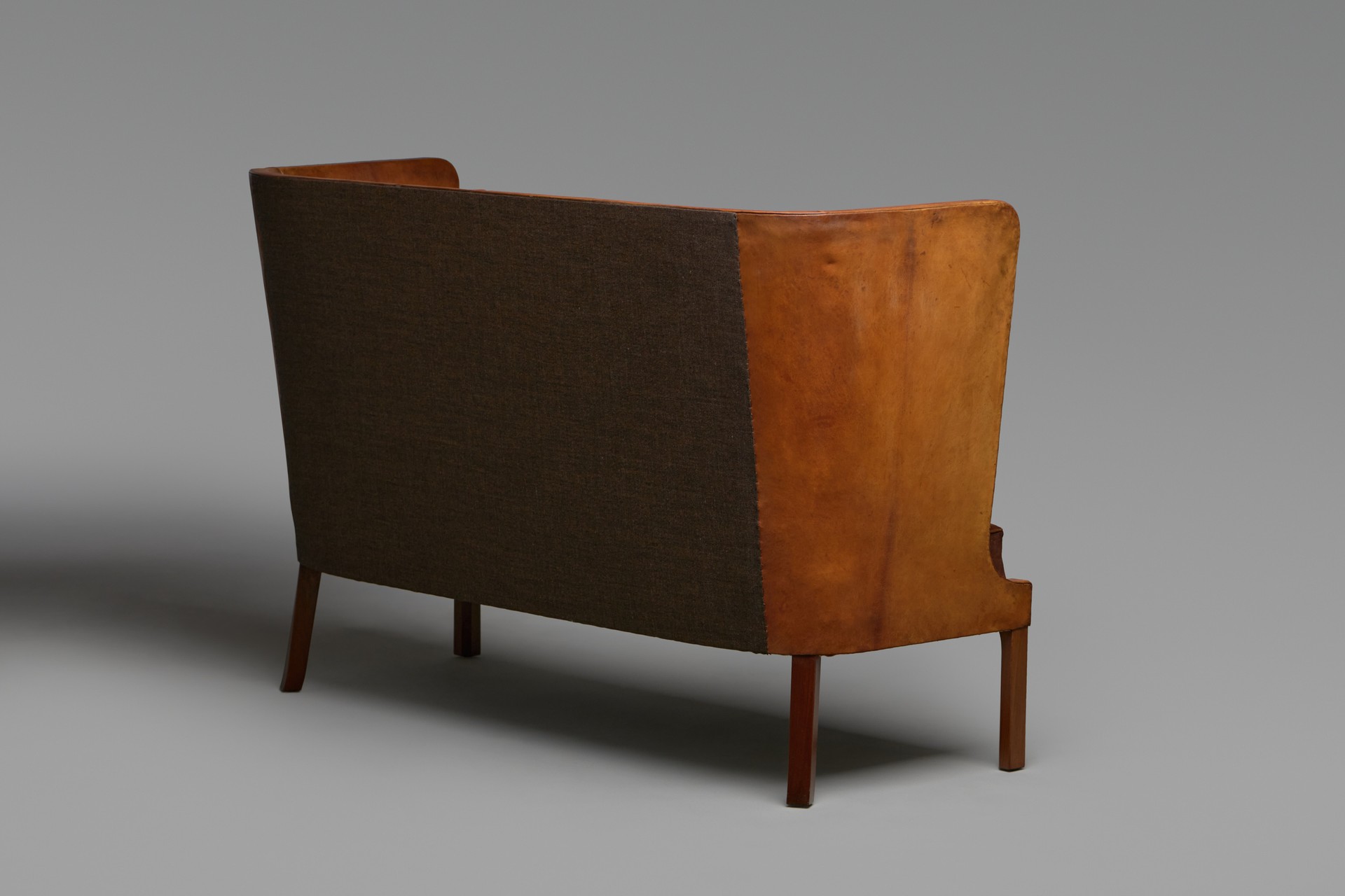 Sofa image 3