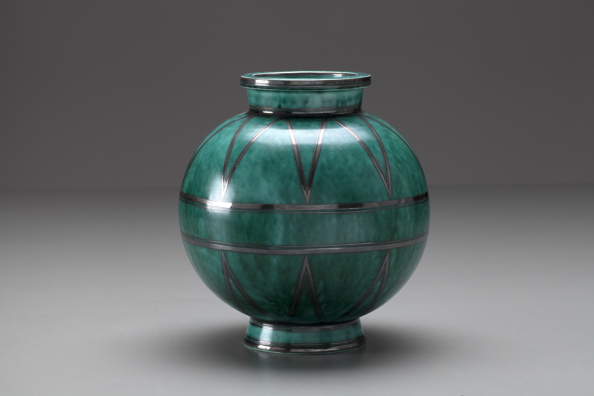 Argenta Vase