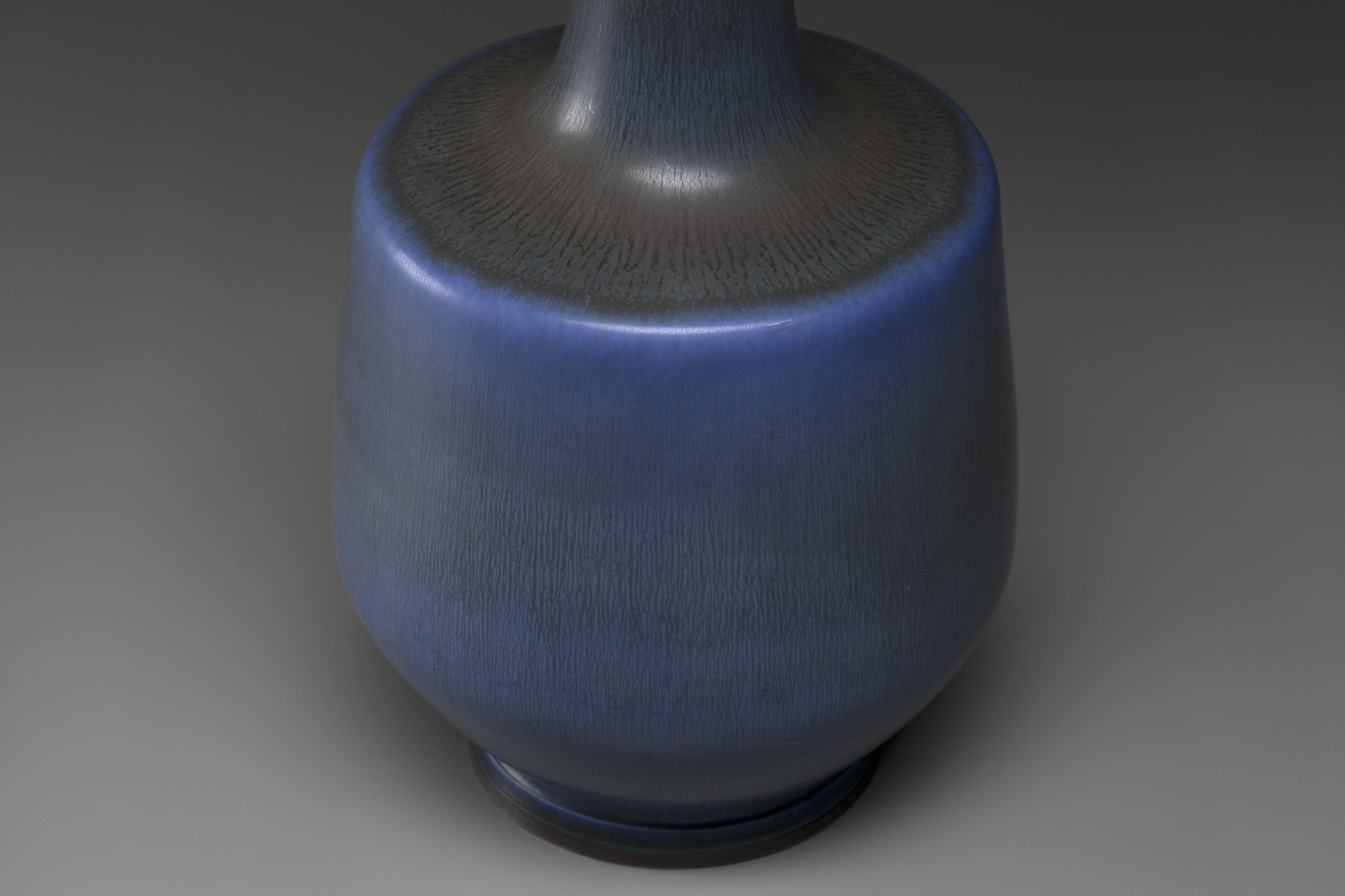 Vase image 3