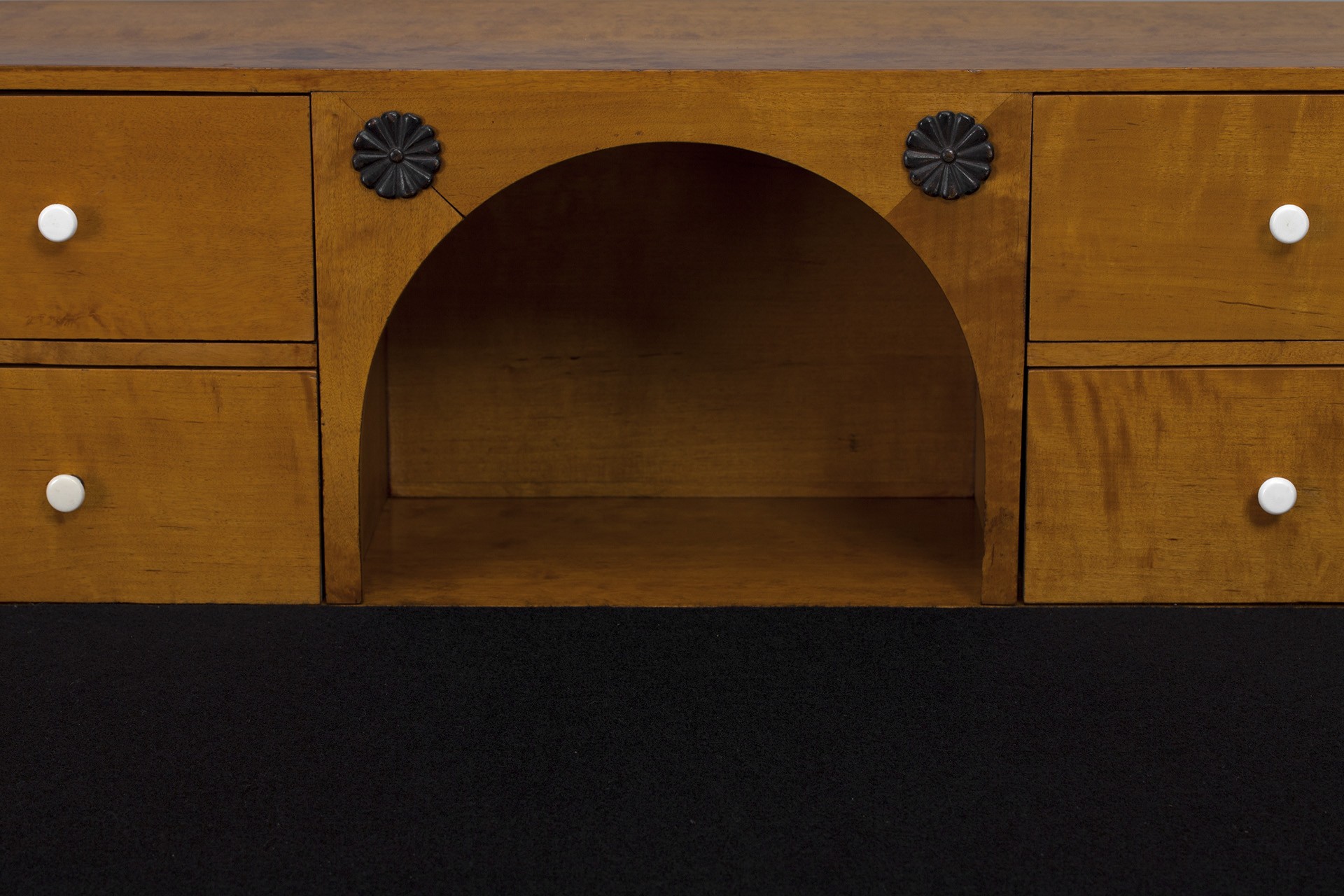 Desk and Chair image 9