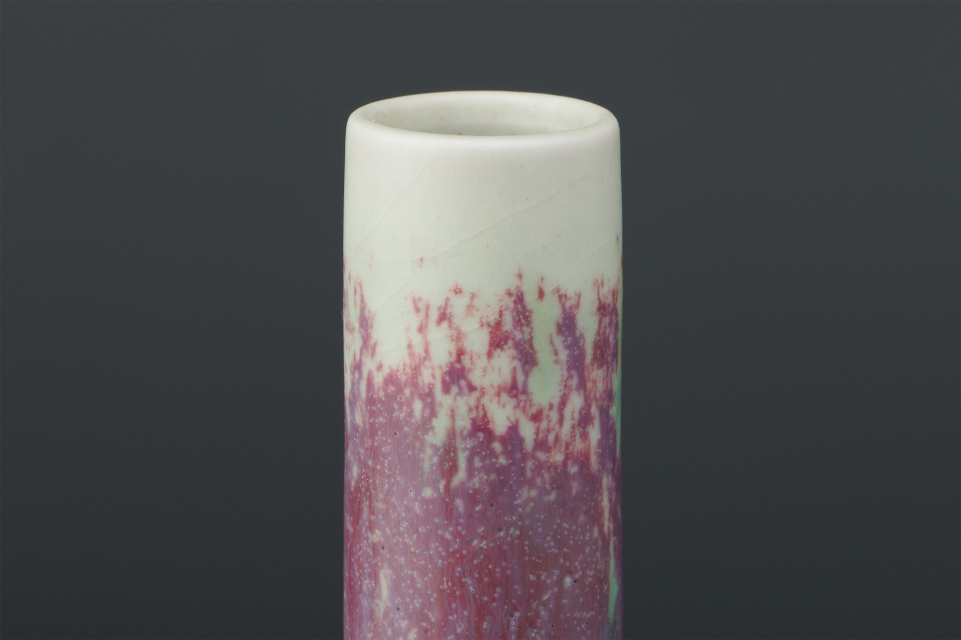 Vase image 3