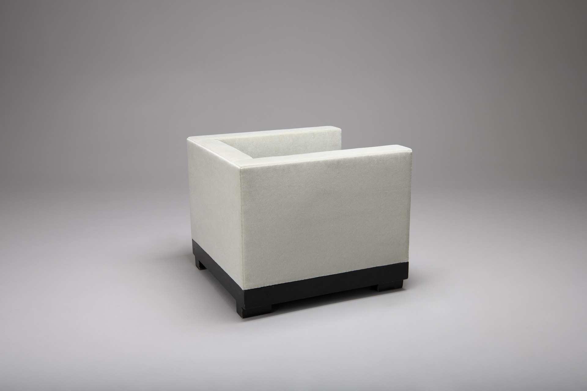 Easy Chair image 4