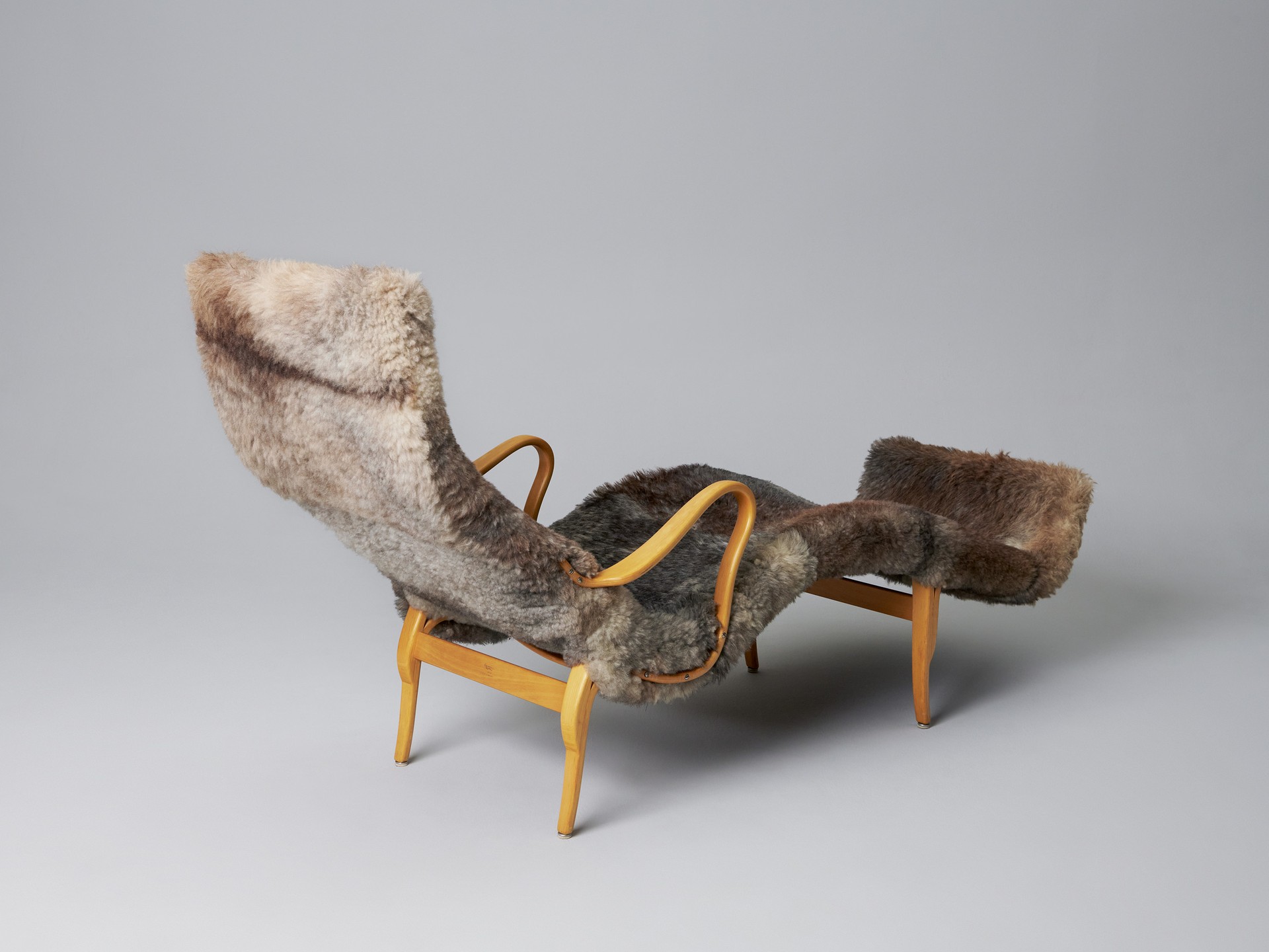 'Pernilla 3' Lounge Chair image 3