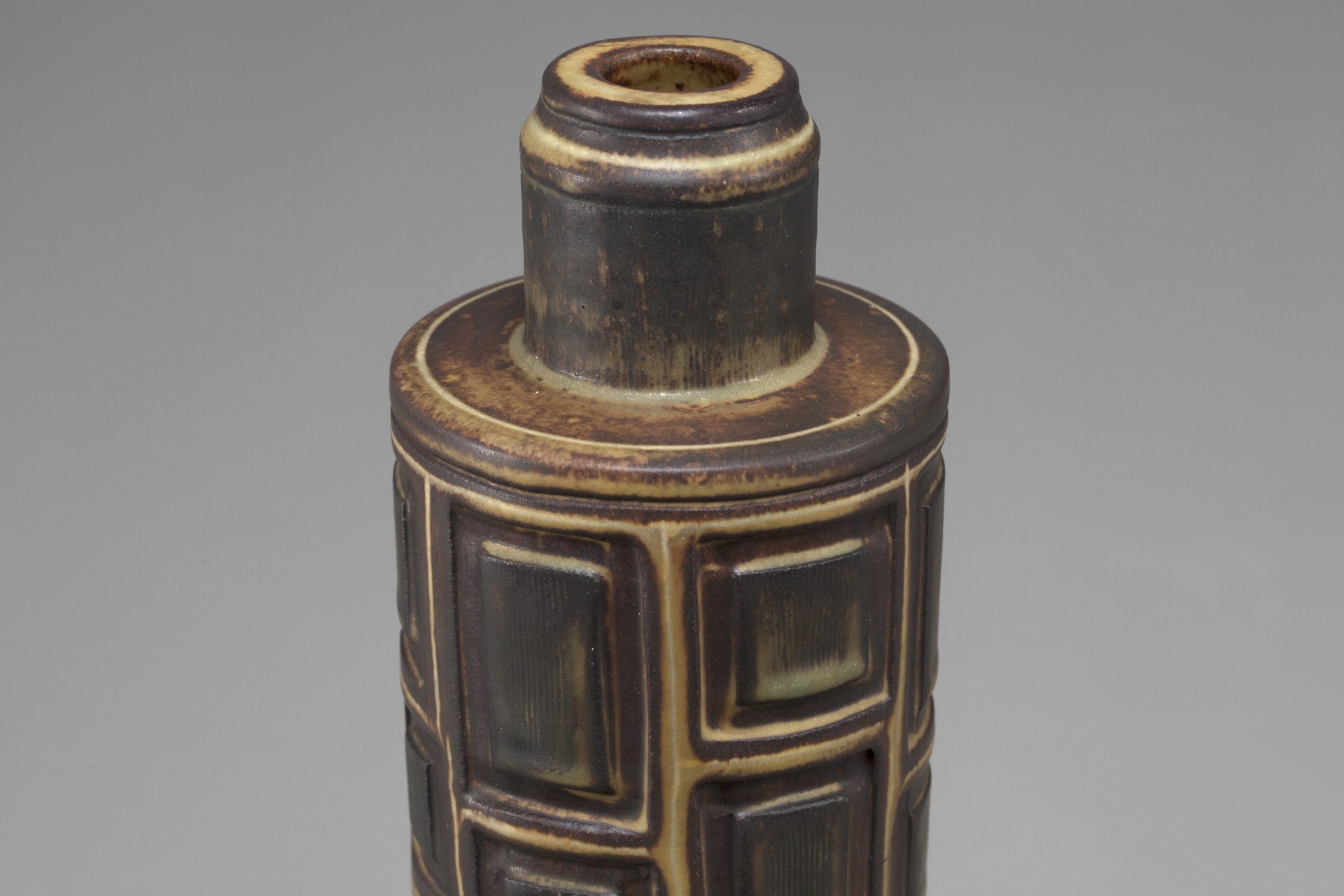 Vase image 3