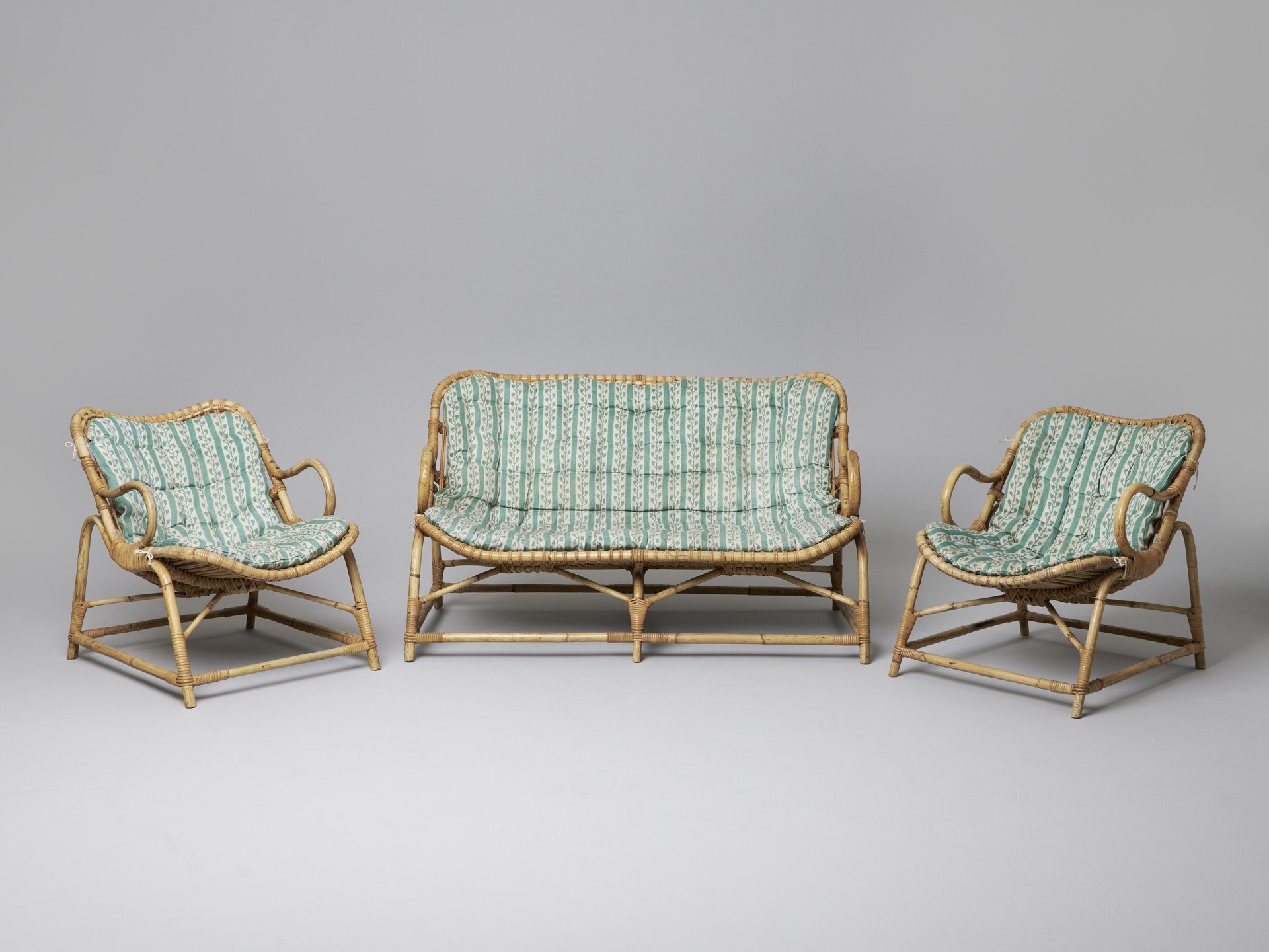 Sofa image 8