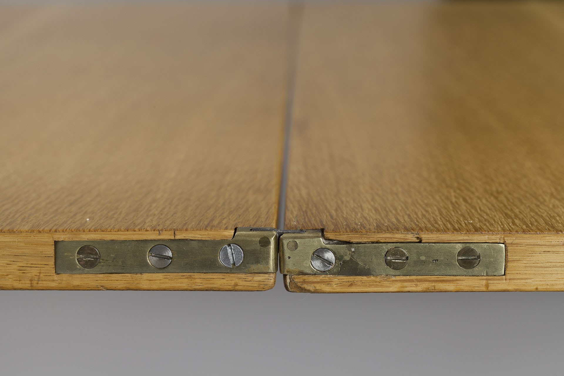 Early 'Maria Flap' Table image 5