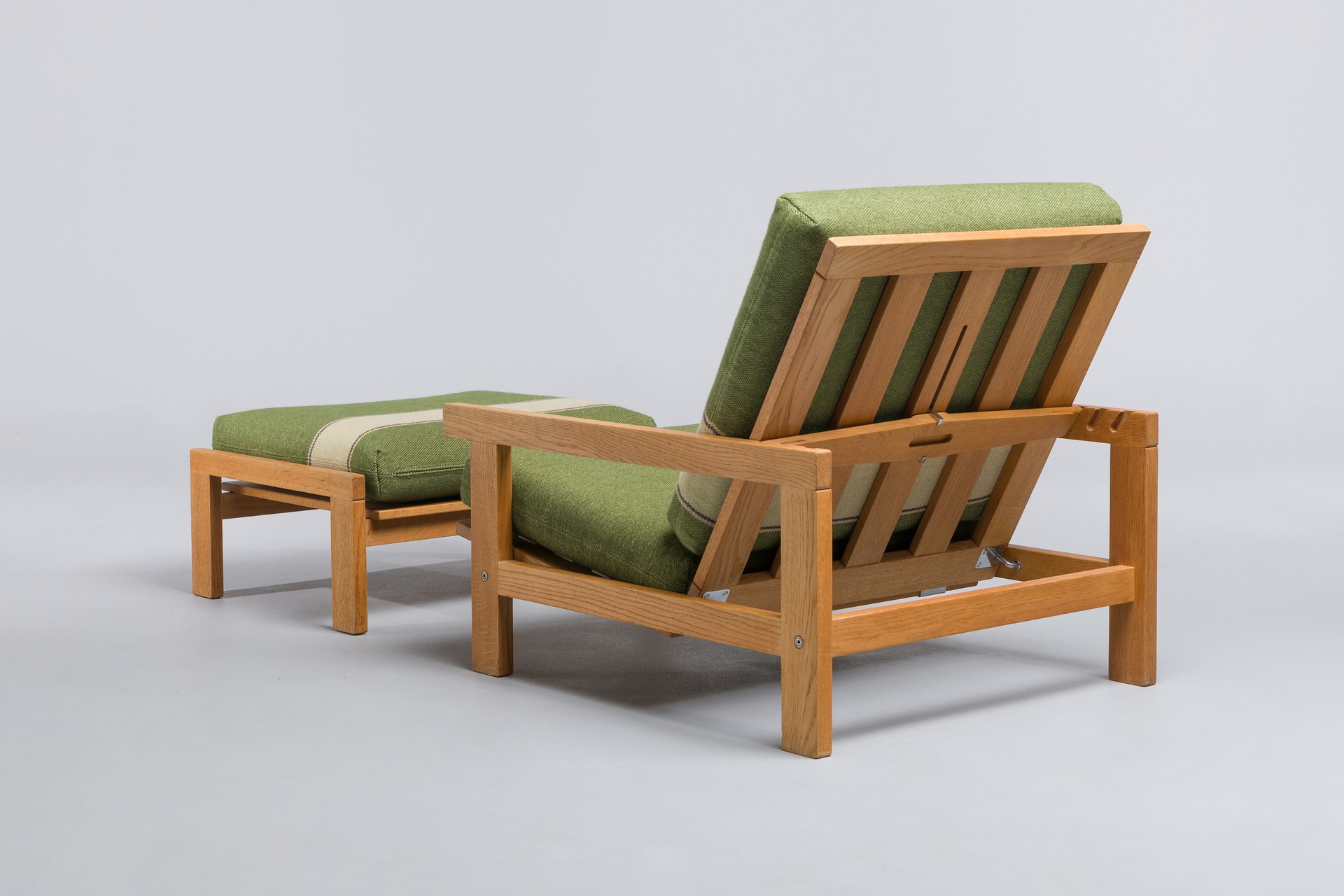 Easy Chair and Ottoman, Model nos 'GE 421' and 'GE424' image 3