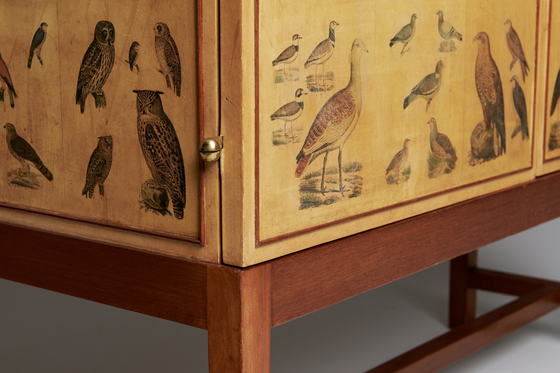 'Bird' Cabinet image 12