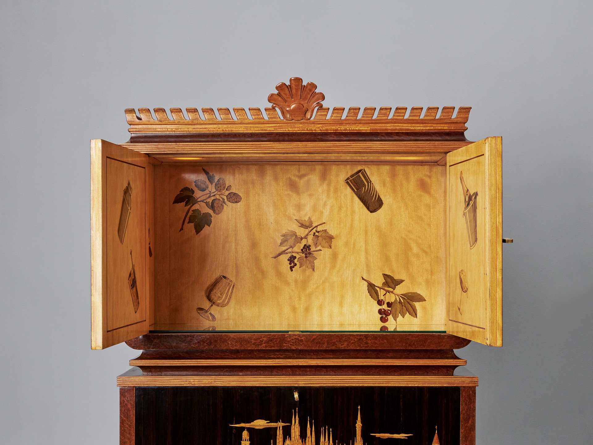 Bar Cabinet image 10