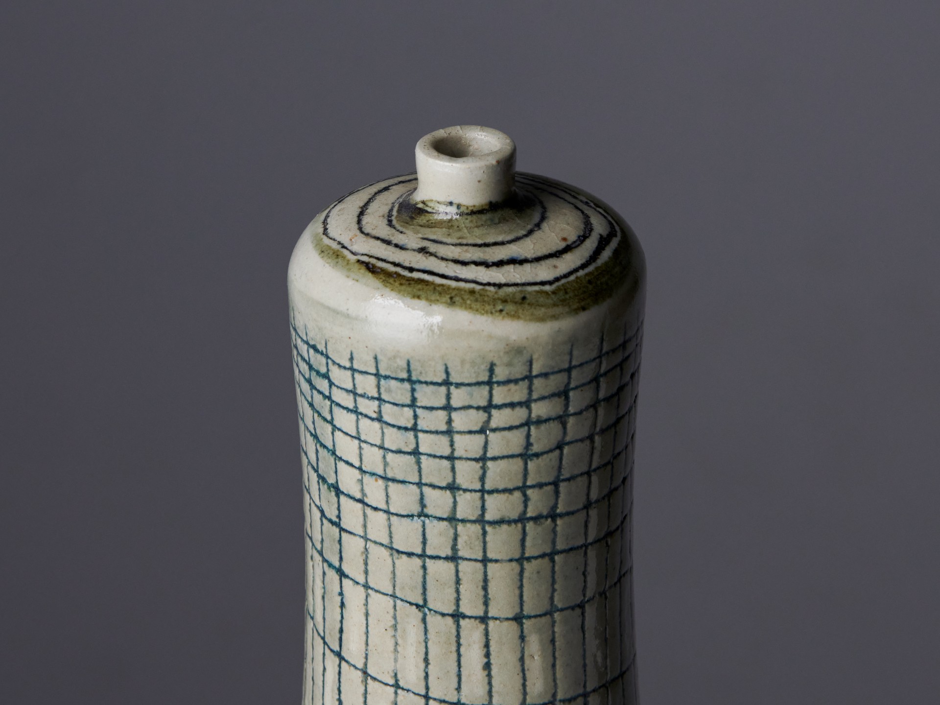 Vase image 4