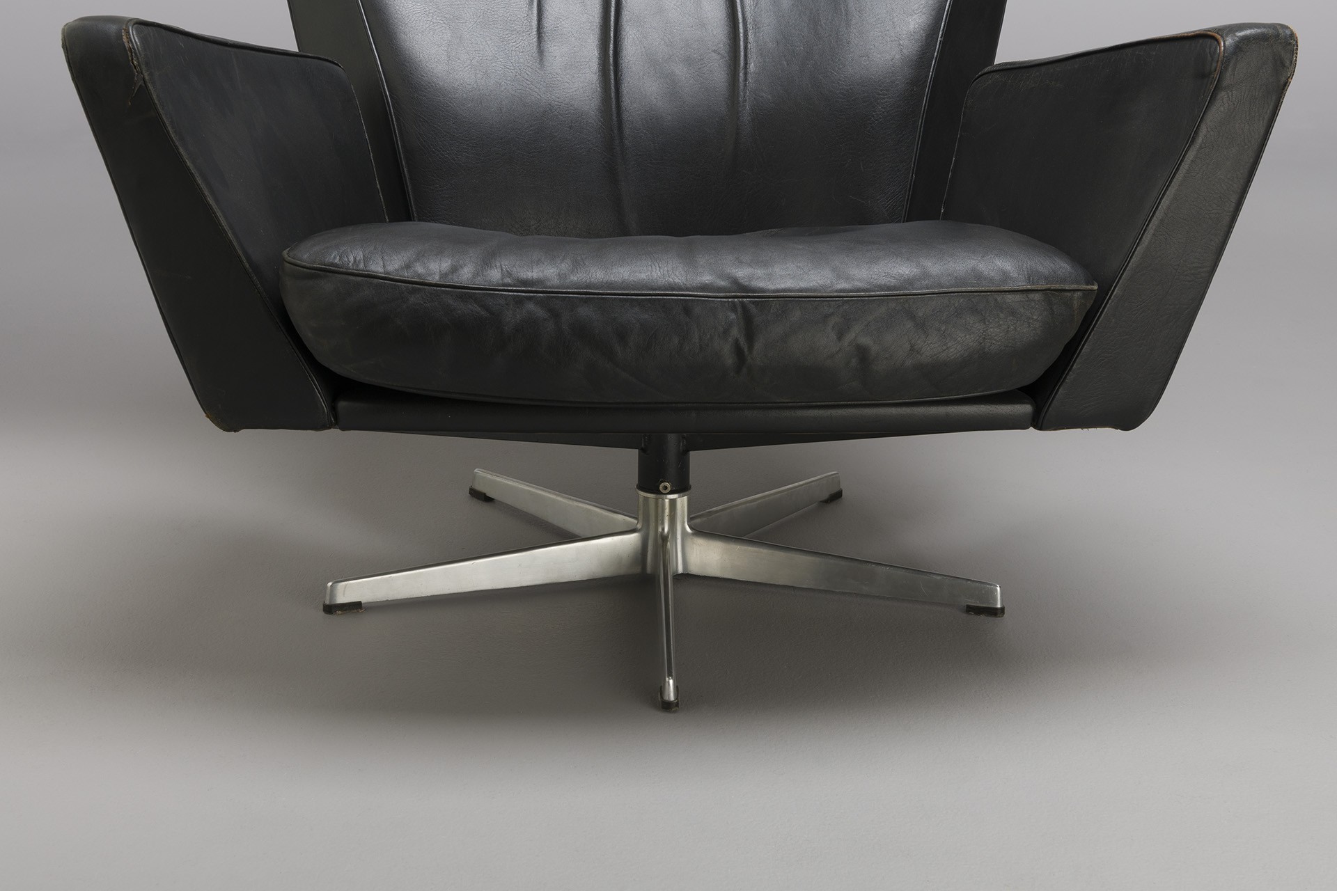 Rare 'Ox' Armchair image 12