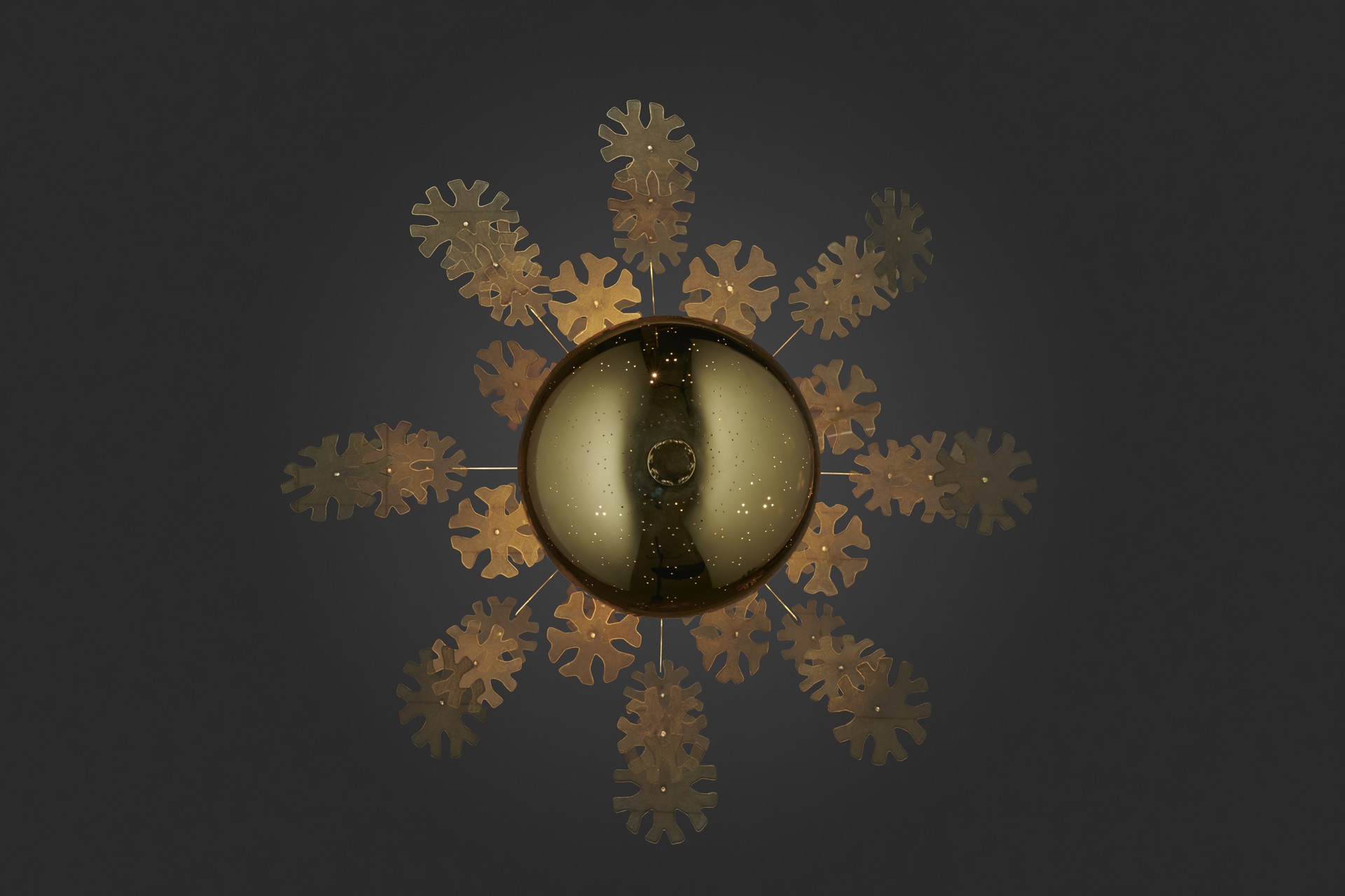 'Snowflake' Chandelier image 7