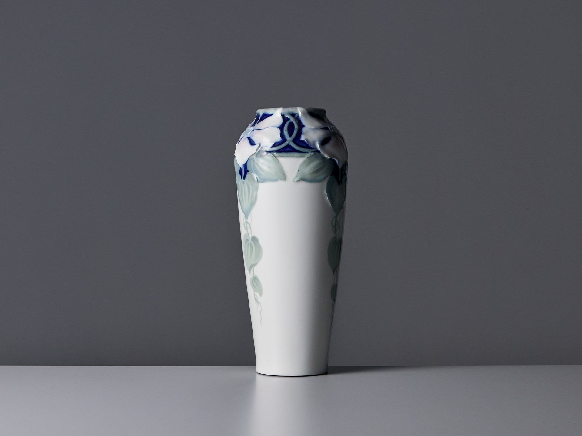 Vase image 2