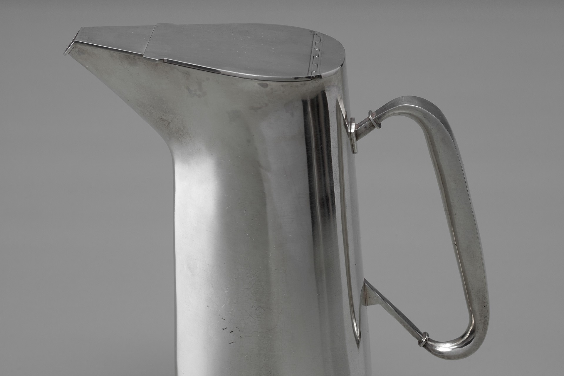 Jug image 3