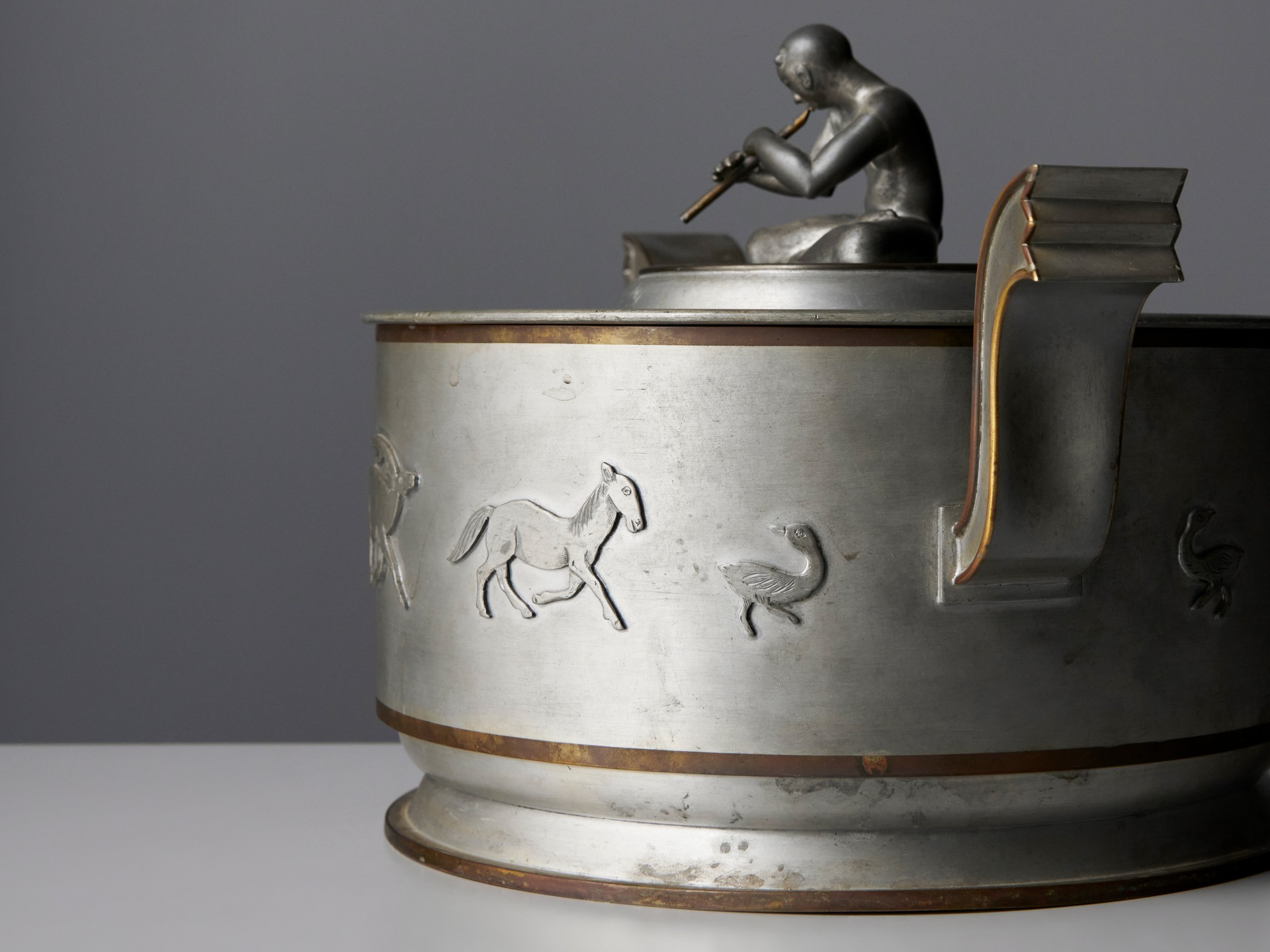 Tureen image 9
