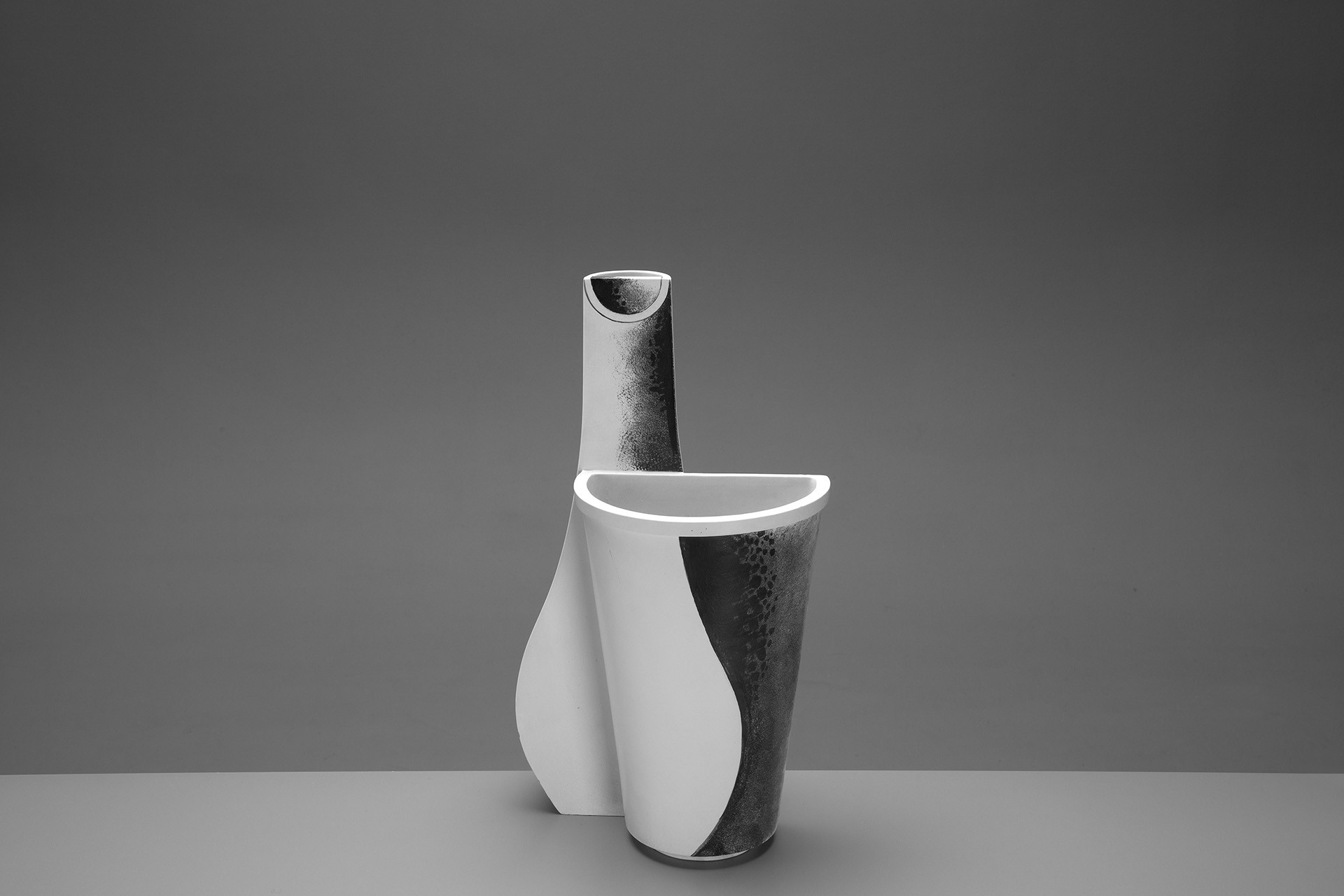 "Surrea" Vase