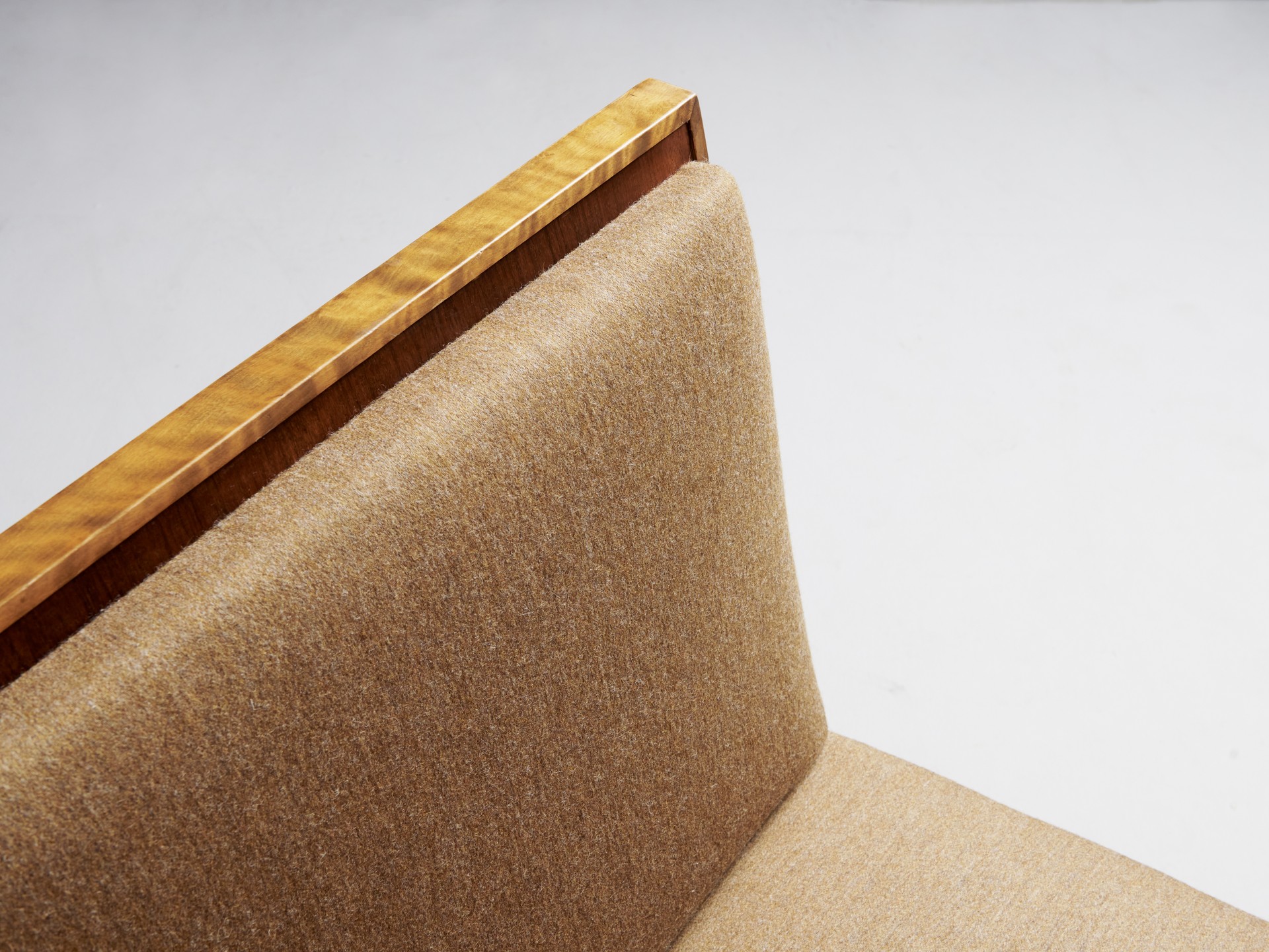 Sofa image 5