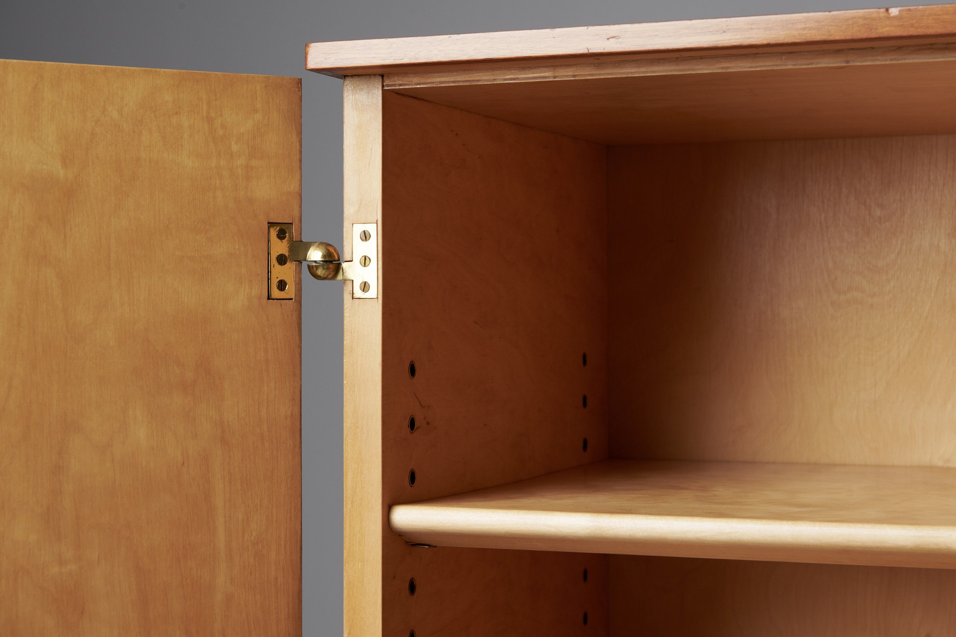 'Bird' Cabinet image 6