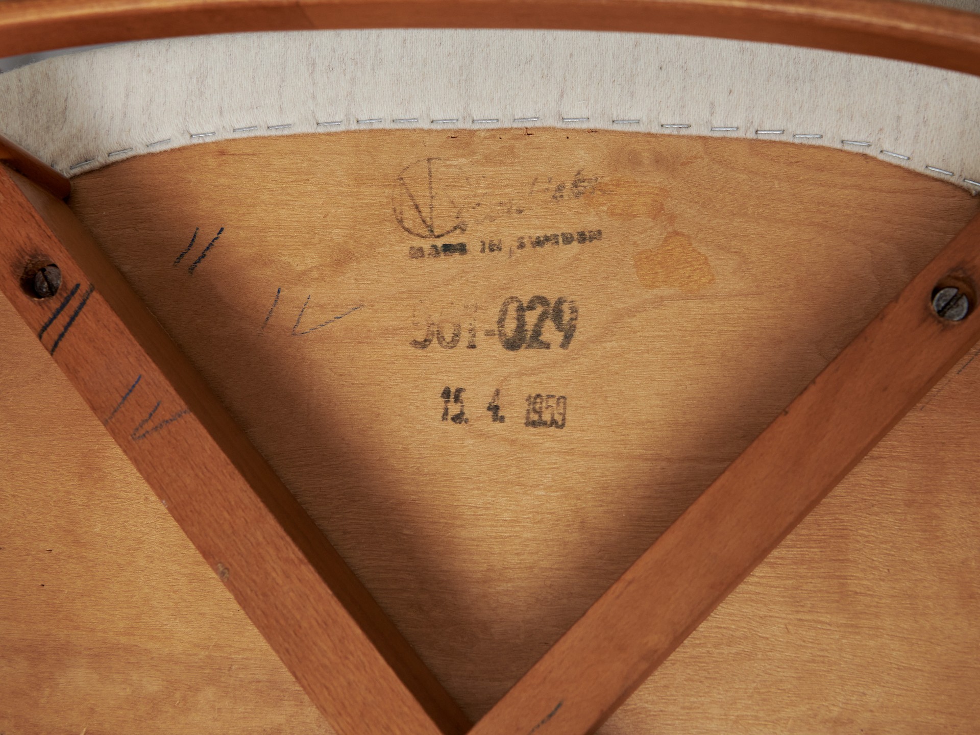Set of Eight Chairs image 7