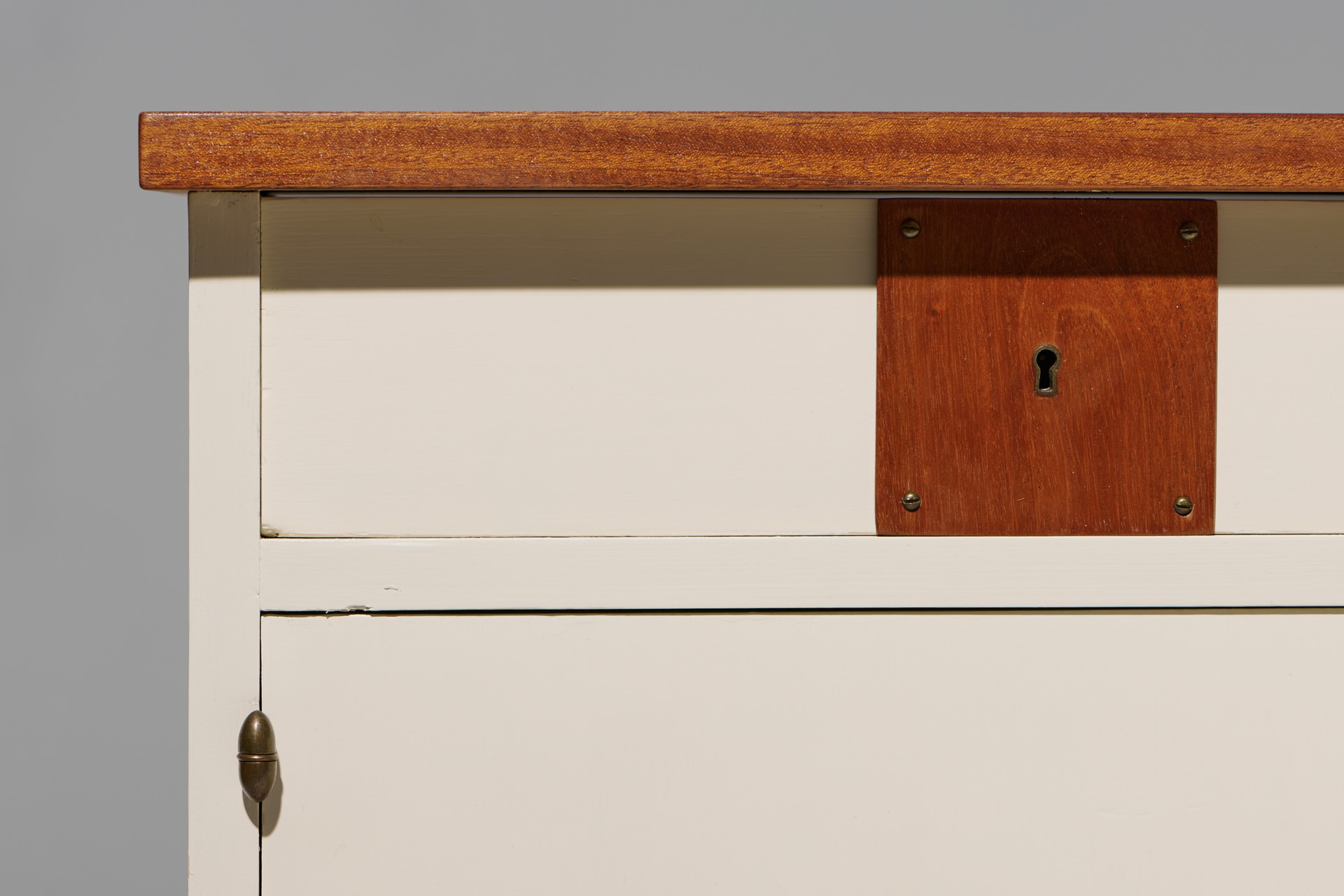 Sideboard image 7