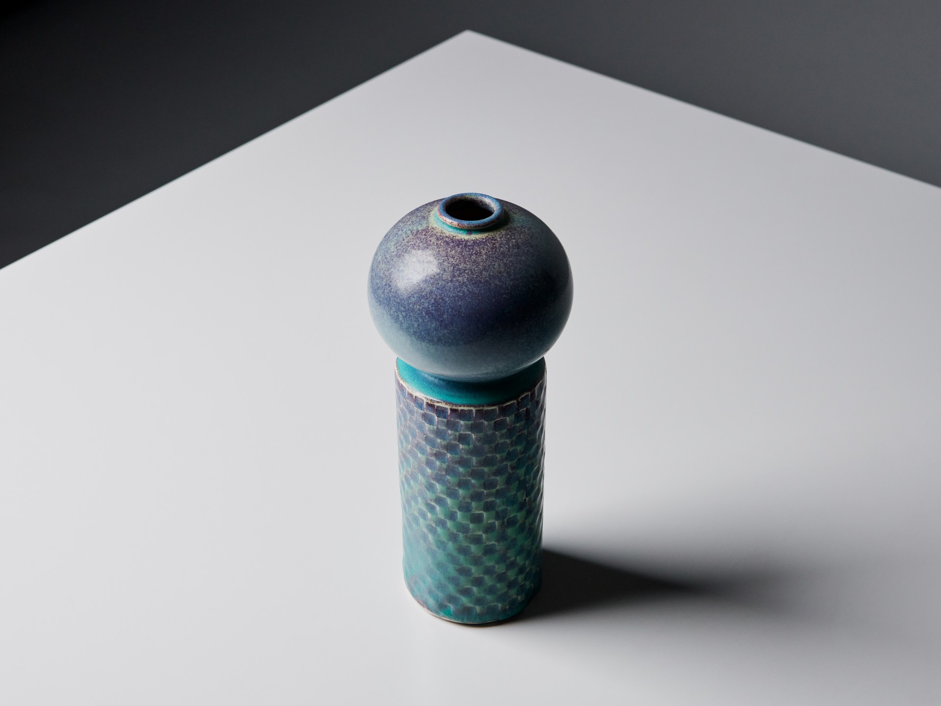 Vase image 4