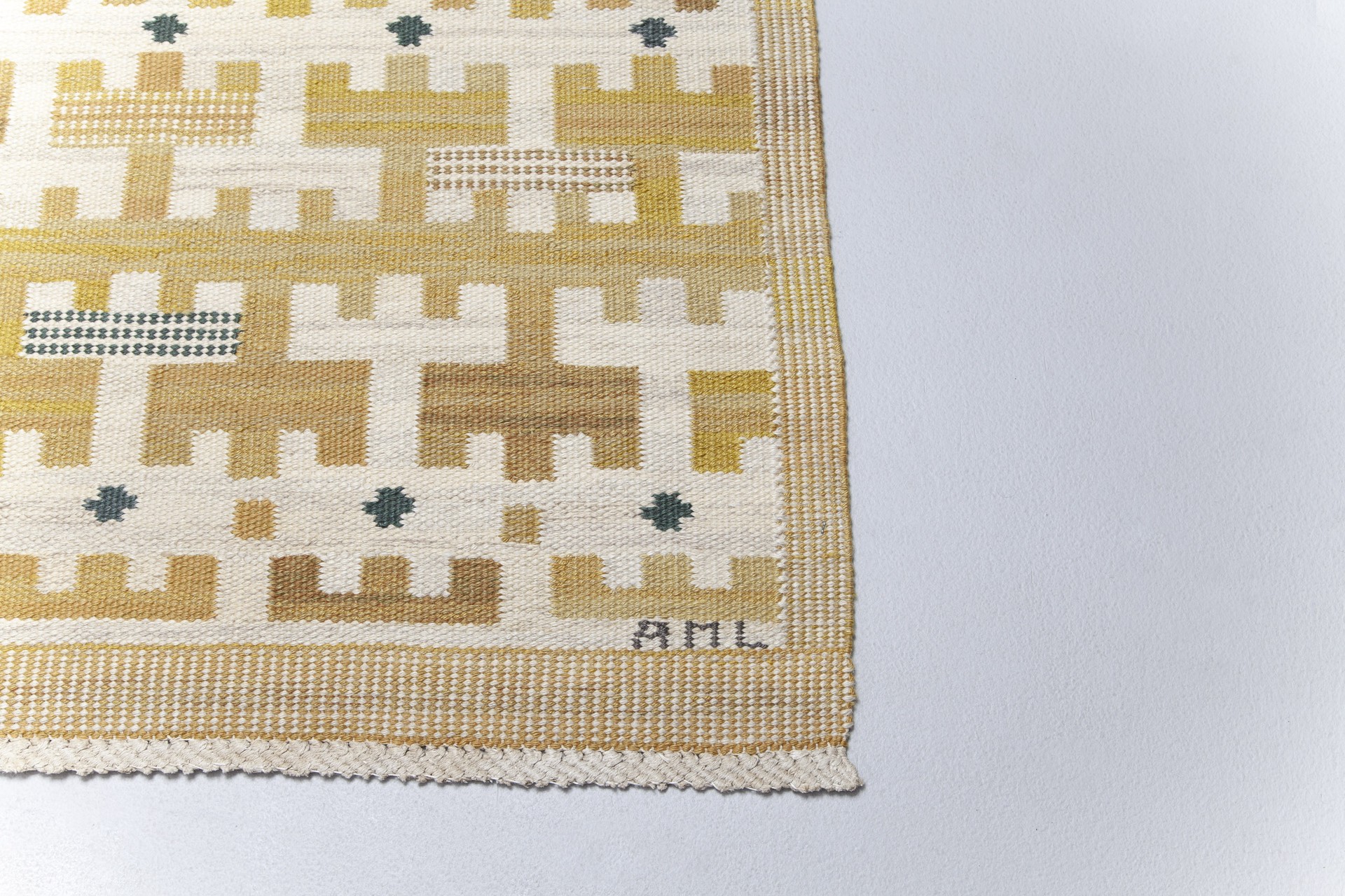 'Gulbroka' Carpet image 4