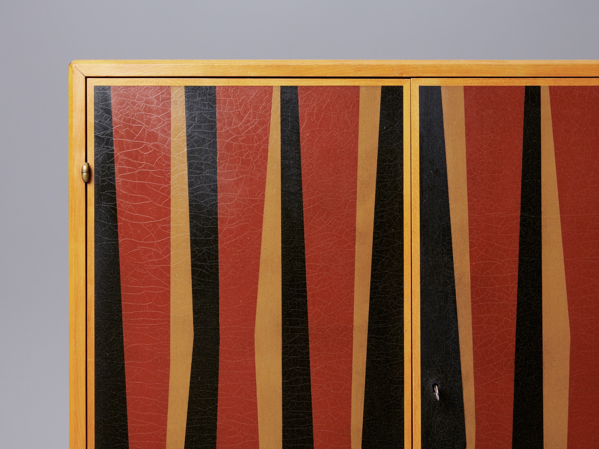 Cabinet image 7