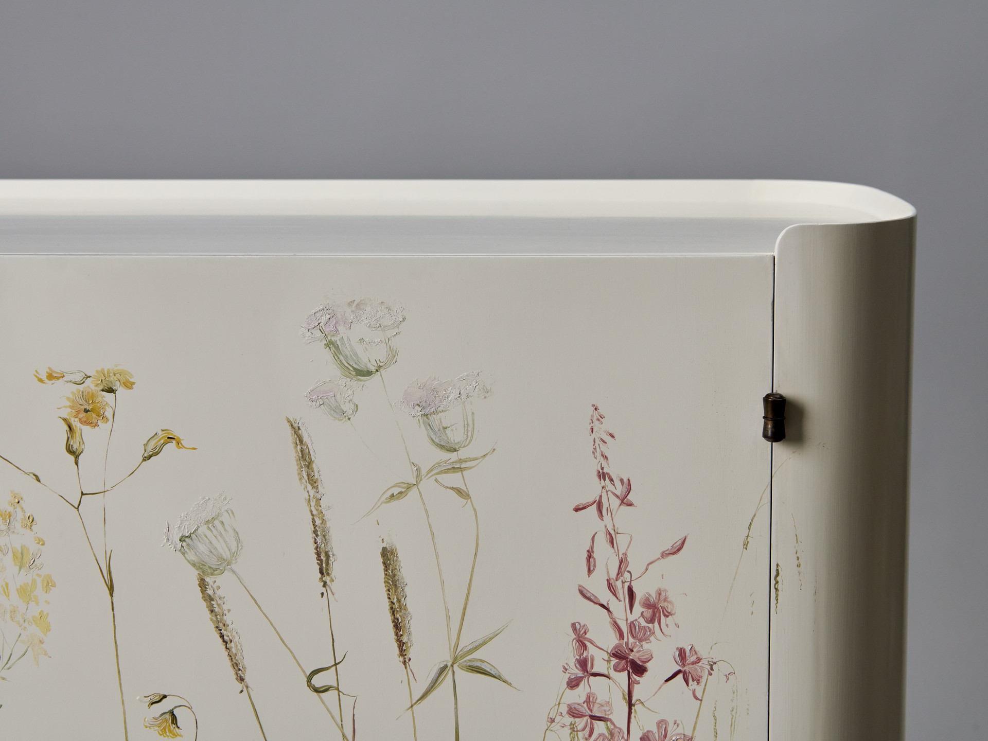 Unique Cabinet image 8